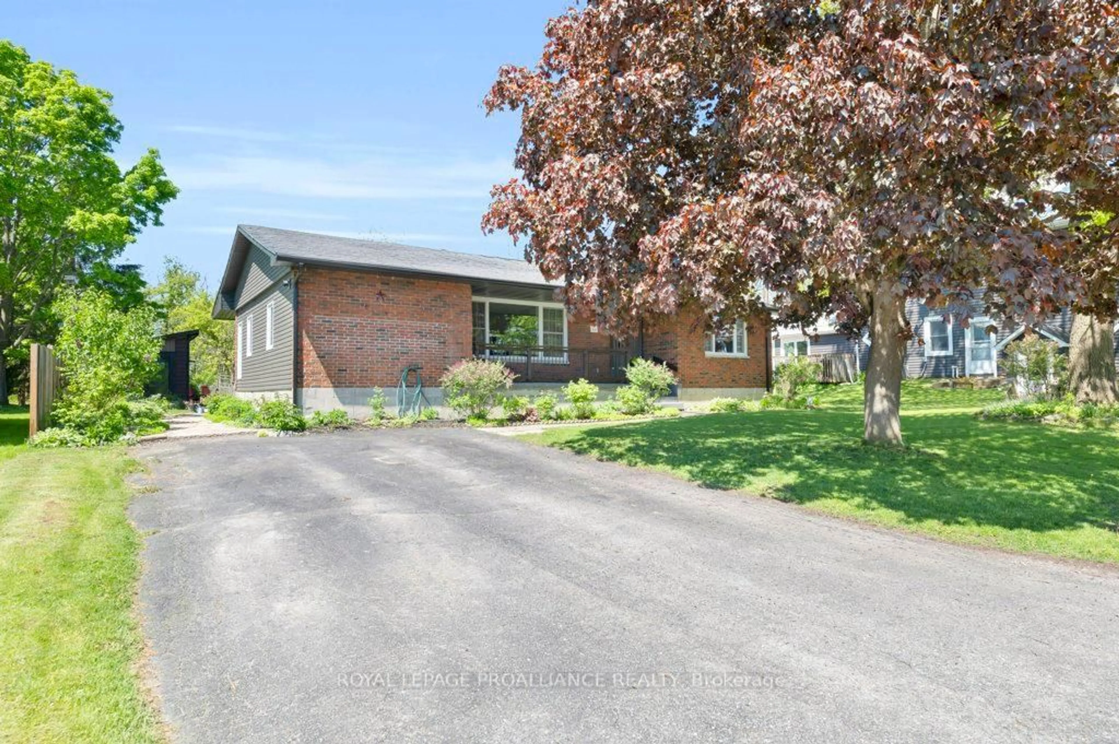 Home with brick exterior material, street for 44 Emma St, Stirling Ontario K0K 3E0