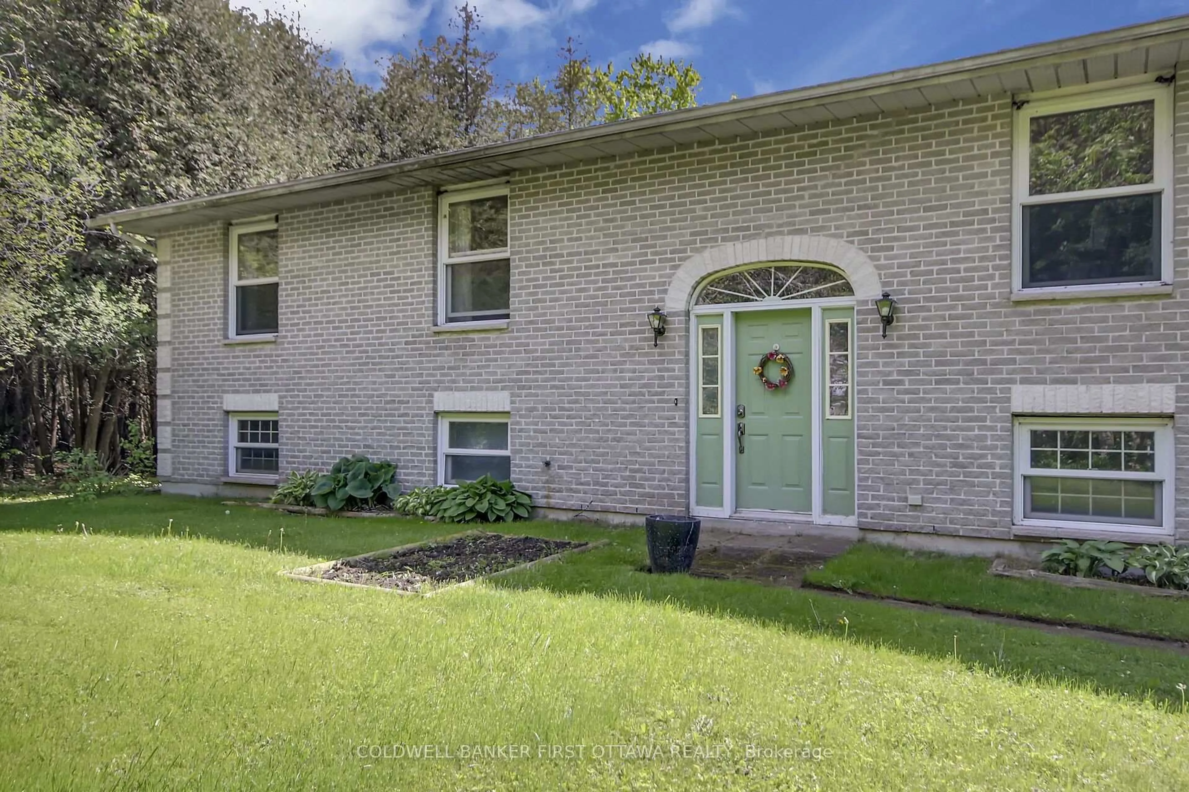 Home with brick exterior material, street for 272 Muldoon Rd, North Grenville Ontario K0G 1J0