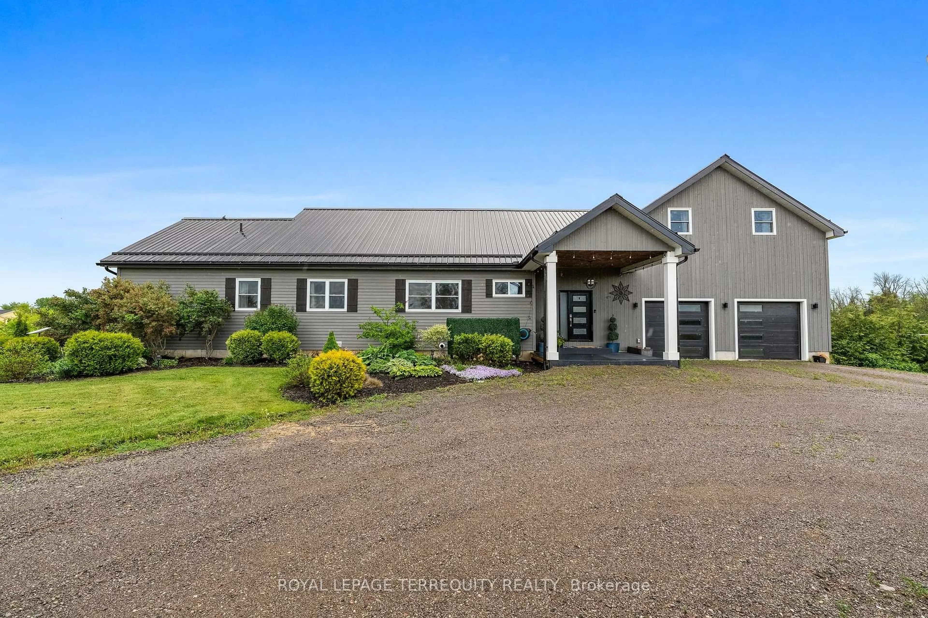 Home with vinyl exterior material, unknown for 571 Catchmore Rd, Trent Hills Ontario K0L 1L0
