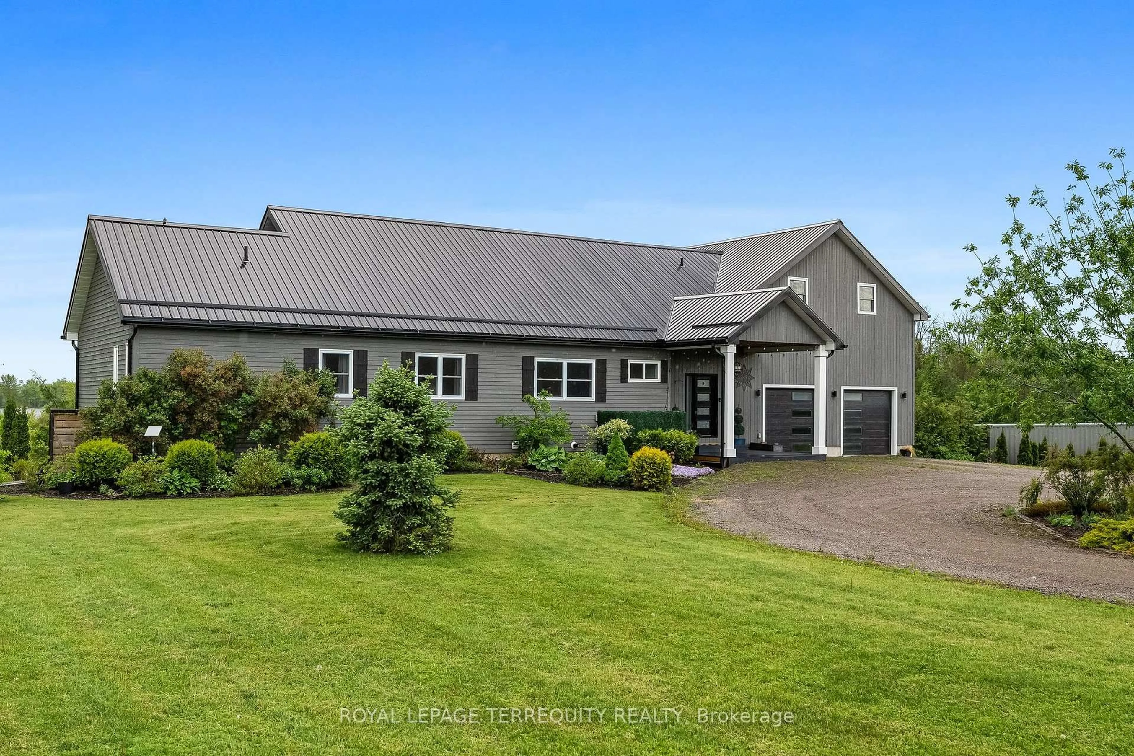 A pic from outside/outdoor area/front of a property/back of a property/a pic from drone, unknown for 571 Catchmore Rd, Trent Hills Ontario K0L 1L0