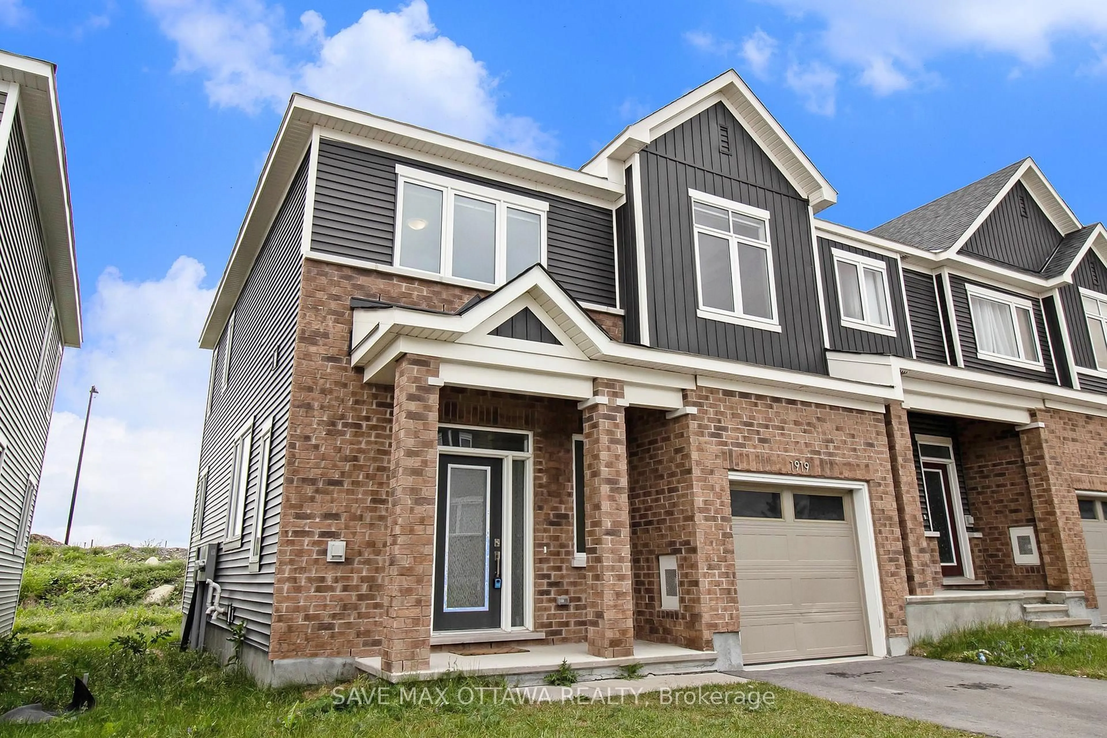 Home with brick exterior material, street for 1919 Haiku St, Ottawa Ontario K2J 6W8