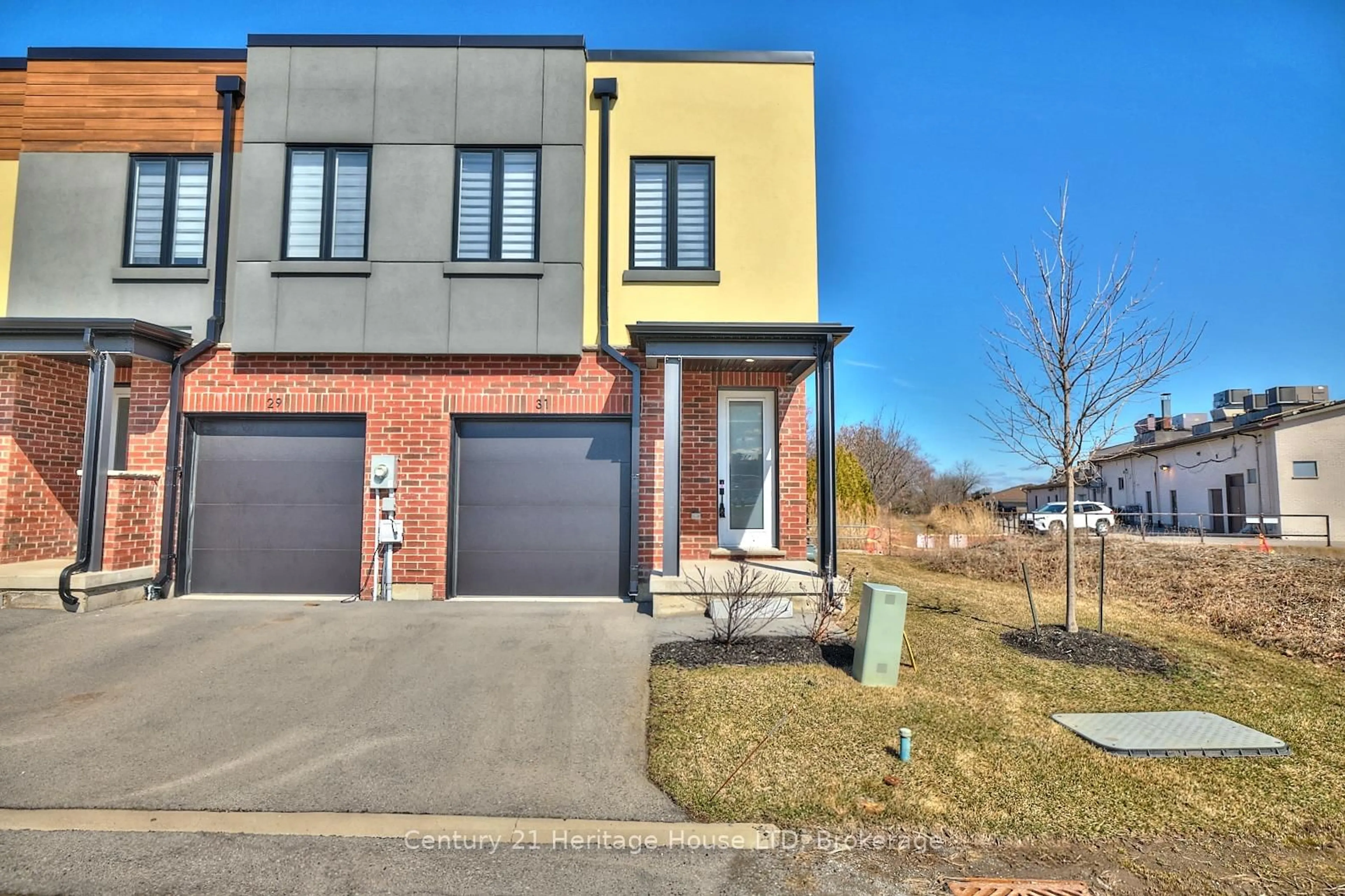 Home with brick exterior material, street for 1465 Station St #31, Pelham Ontario L0S 1E3