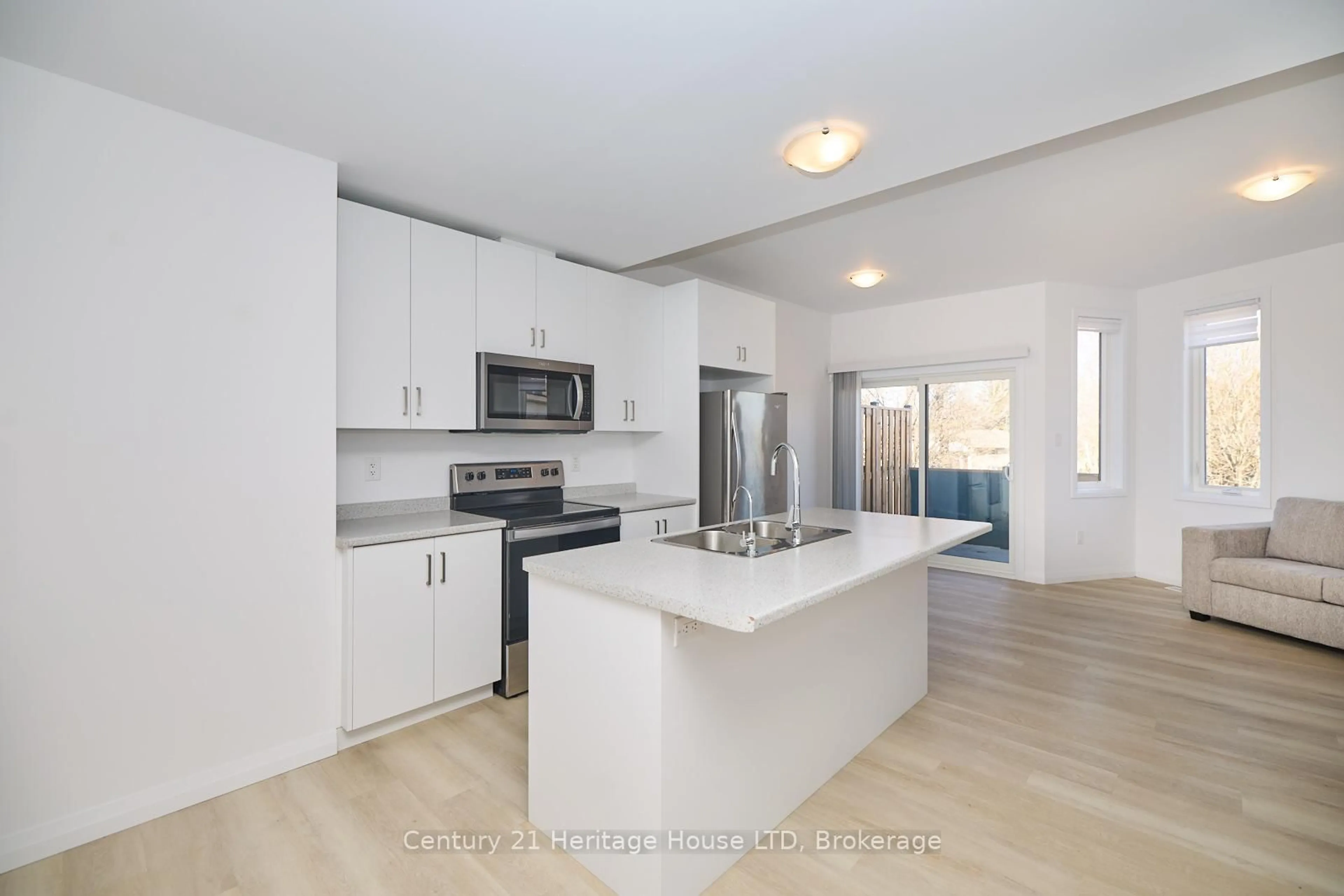 Open concept kitchen, unknown for 1465 Station St #31, Pelham Ontario L0S 1E3