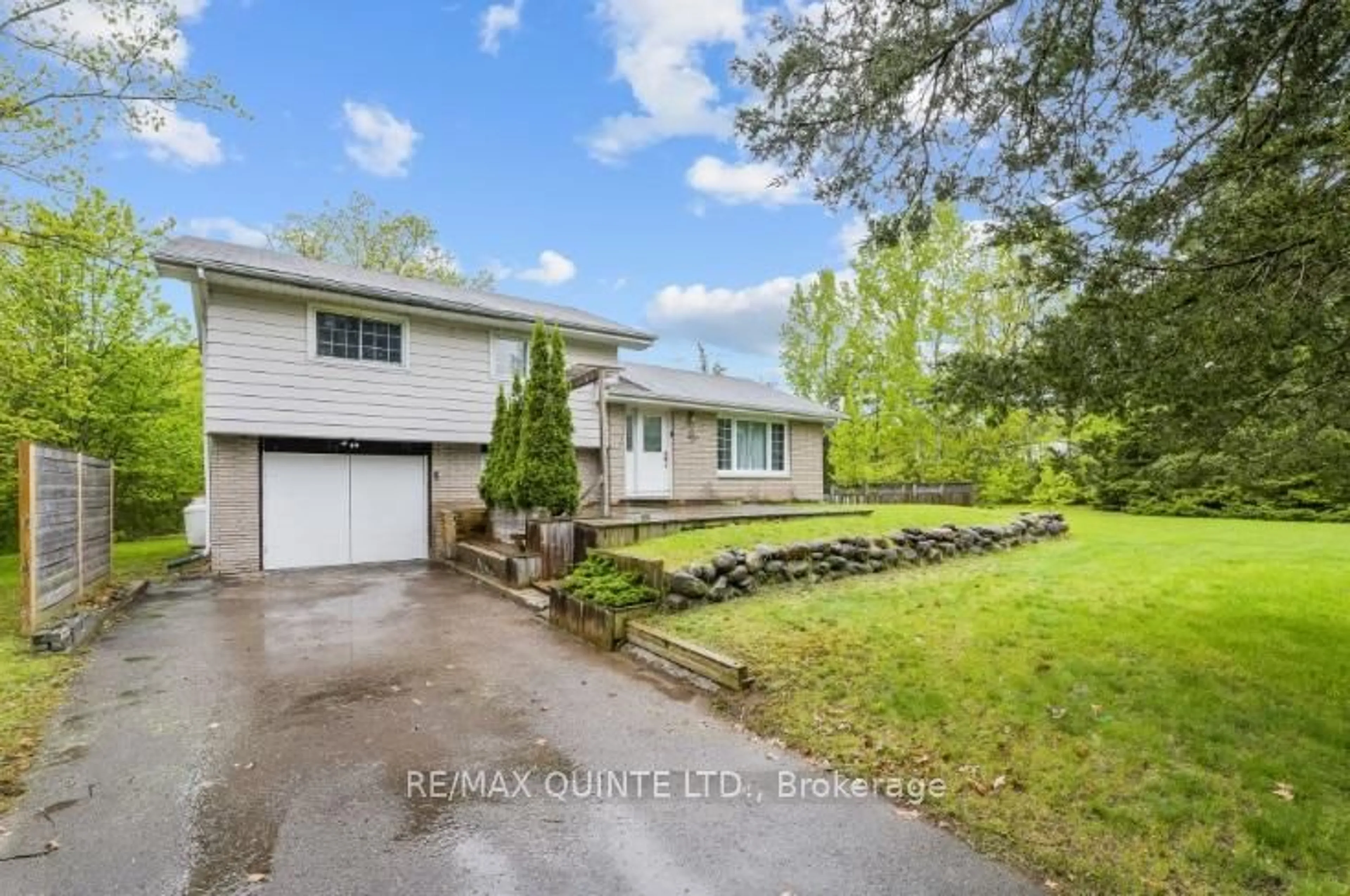 A pic from outside/outdoor area/front of a property/back of a property/a pic from drone, street for 536 Christiani Rd, Ingleside Ontario K8V 5P4