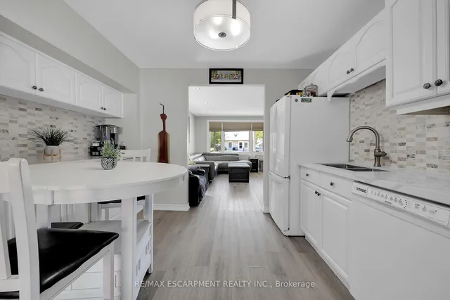 Additional property image - 88 Julian Ave