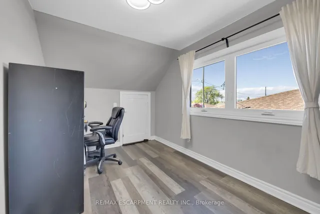 Additional property image - 88 Julian Ave