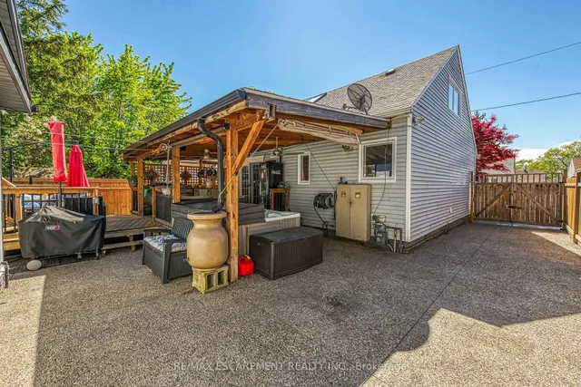 Additional property image - 88 Julian Ave