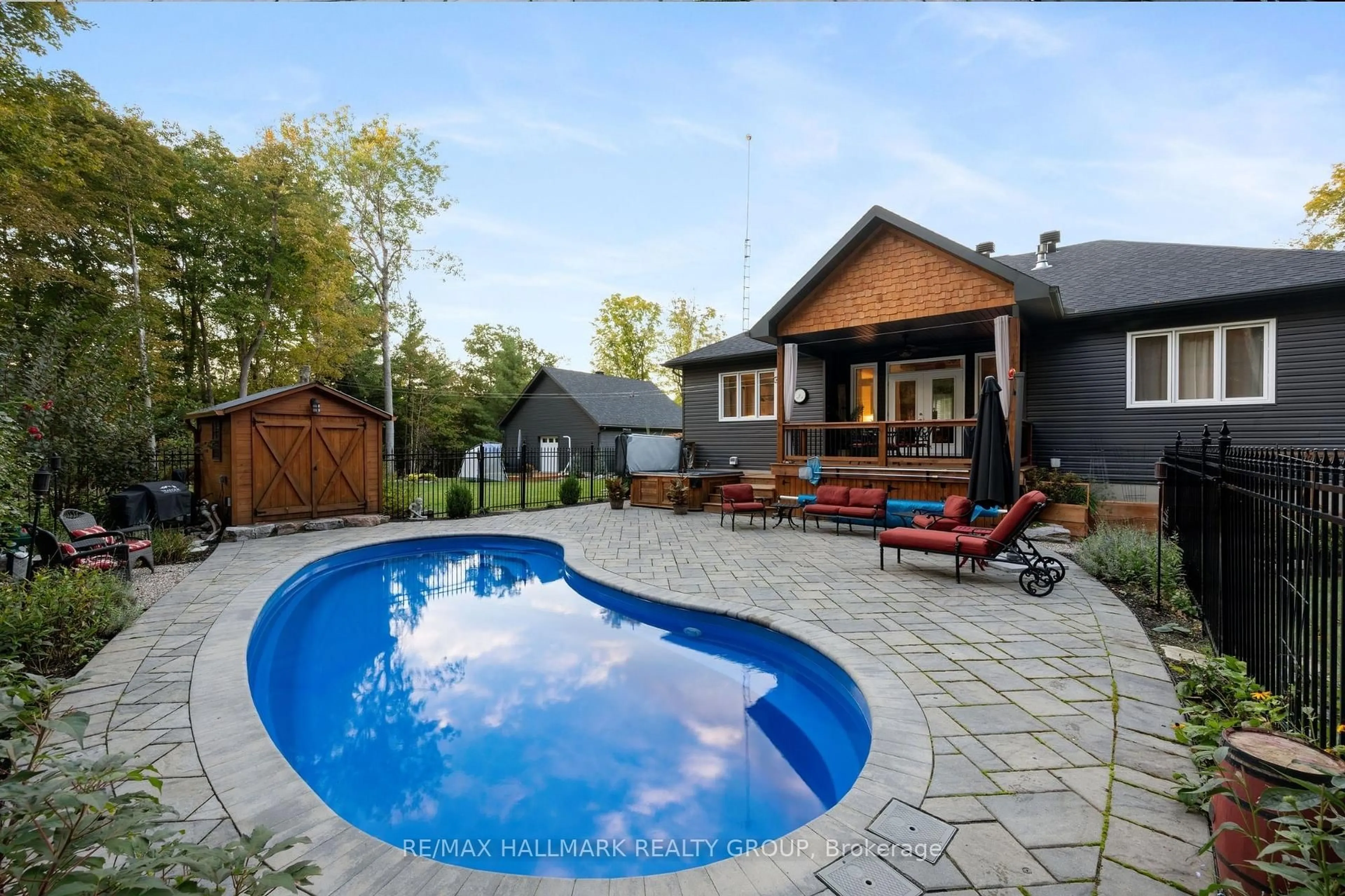 Pool for 691 Ebbs Bay Rd, Carleton Place Ontario K7C 0C5