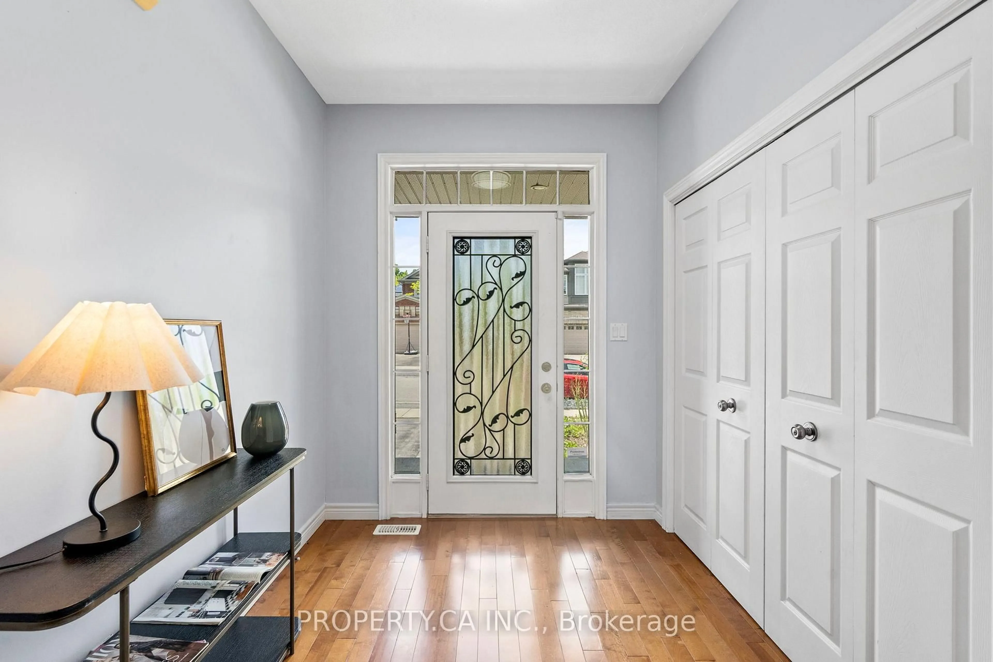 Indoor entryway for 753 Klosters Dr, Waterloo Ontario N2V 2V5