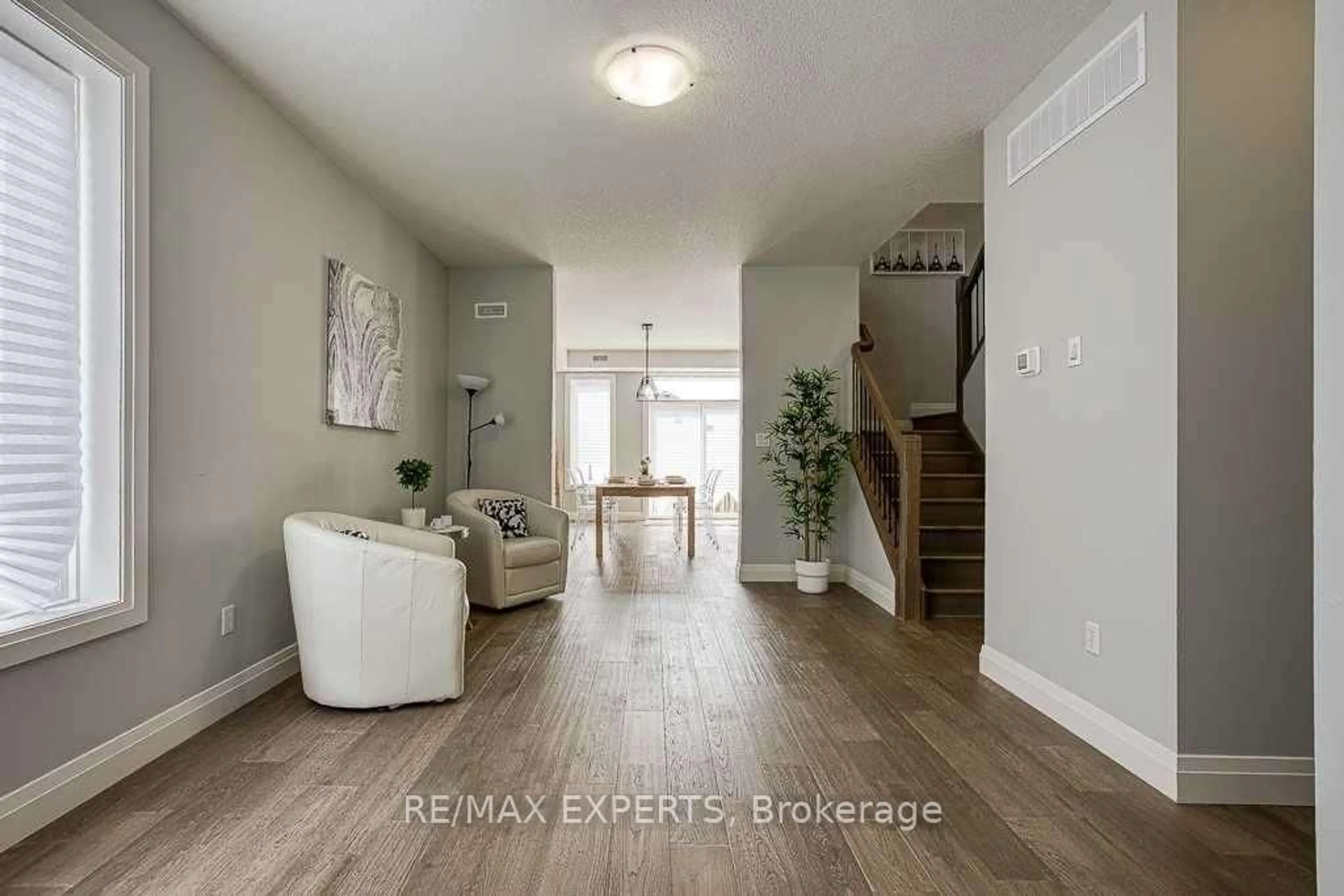Indoor entryway for 538 Fairway Rd, Woodstock Ontario N4T 0E1