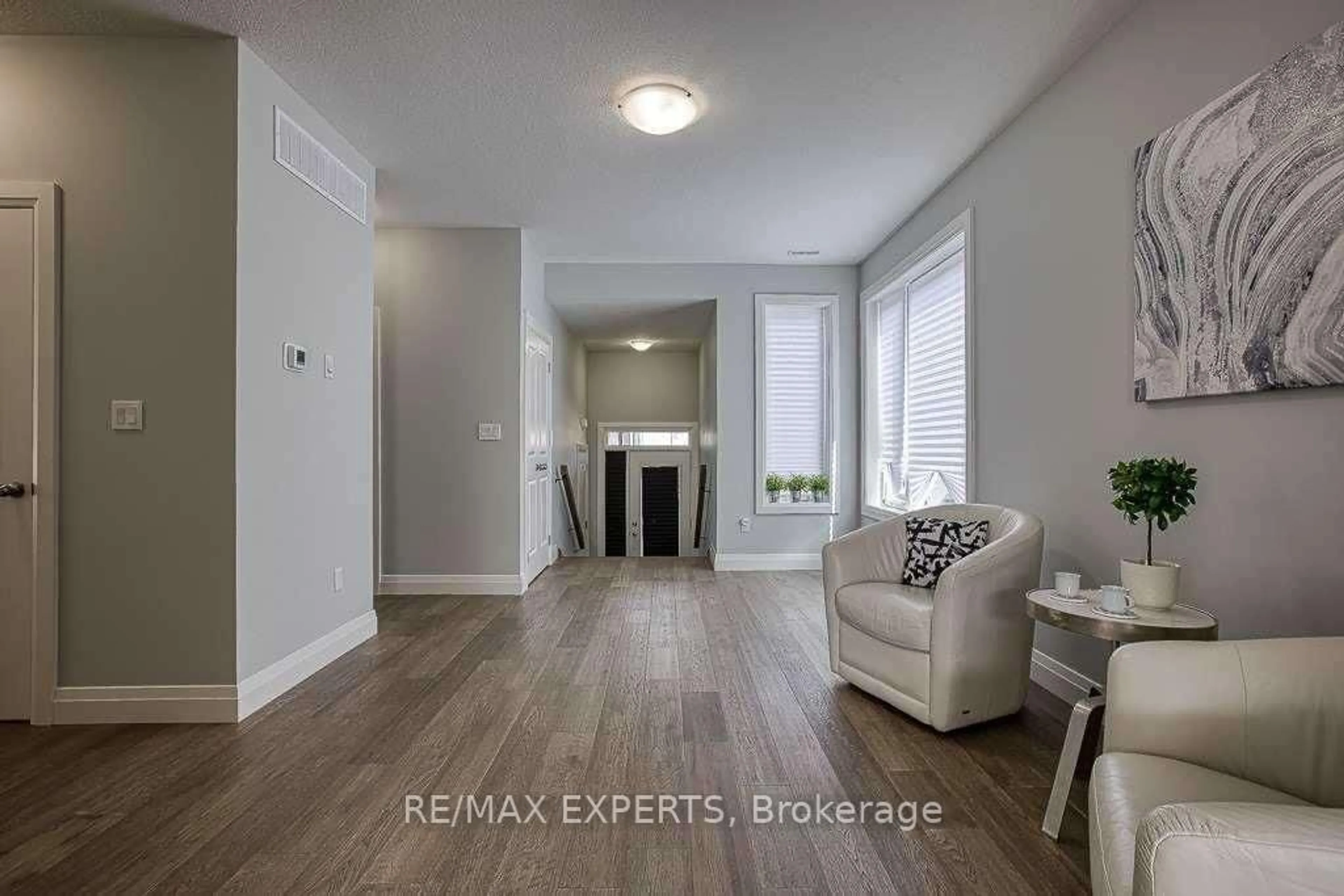 Indoor entryway for 538 Fairway Rd, Woodstock Ontario N4T 0E1
