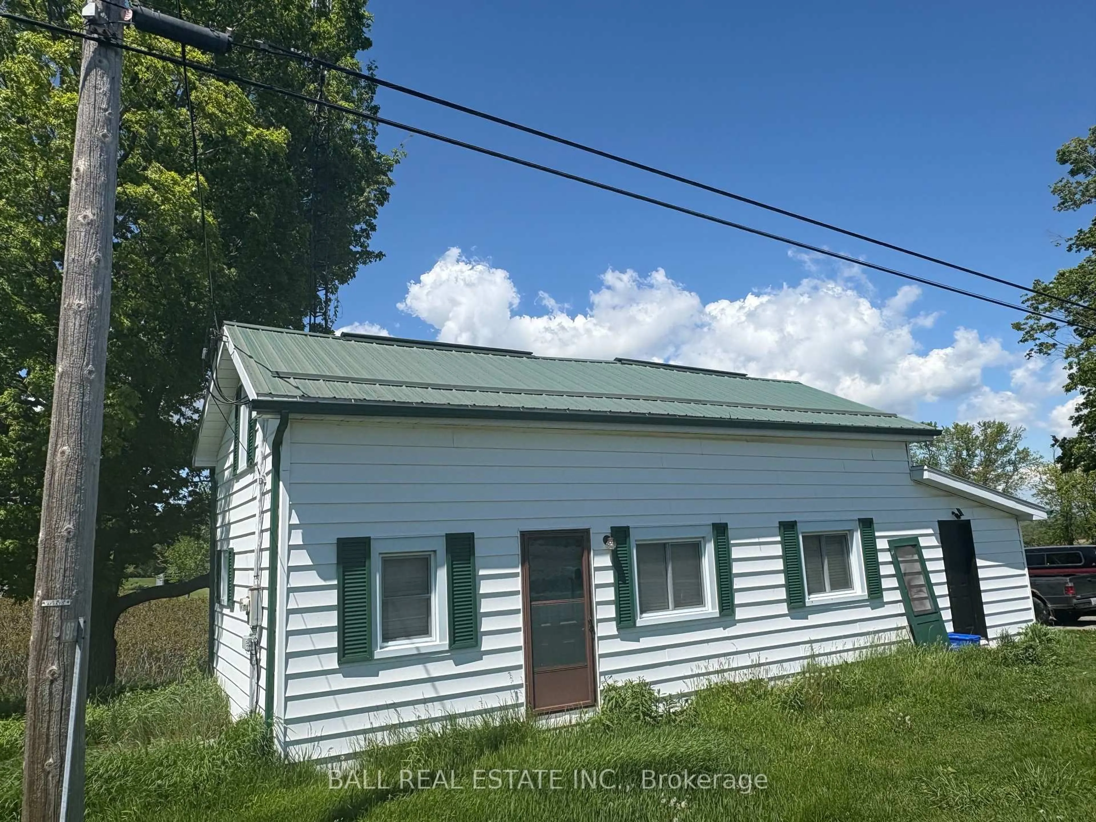 Shed for 1974 County Road 2, Port Hope Ontario L1A 3V7