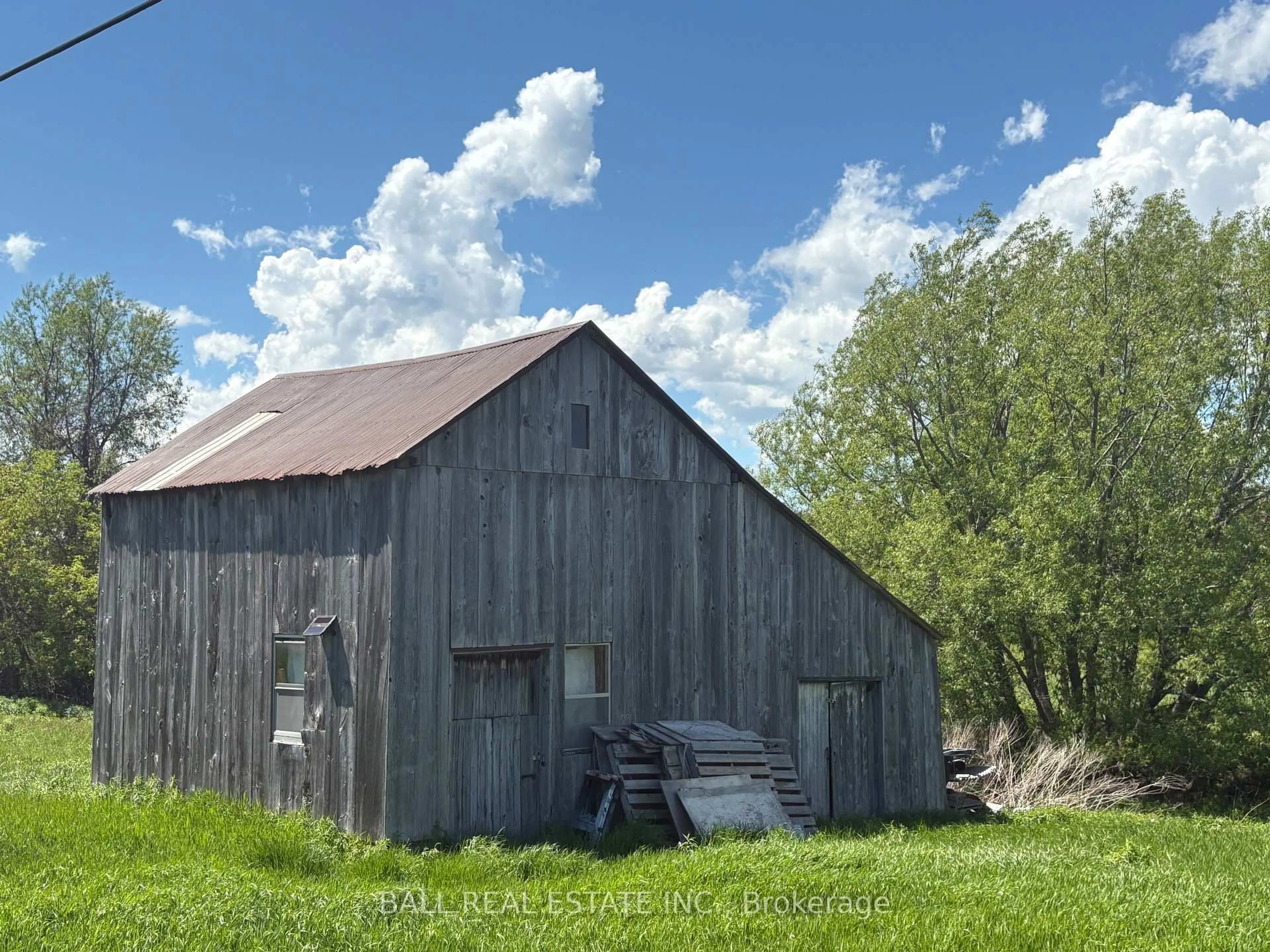 Shed for 1974 County Road 2, Port Hope Ontario L1A 3V7