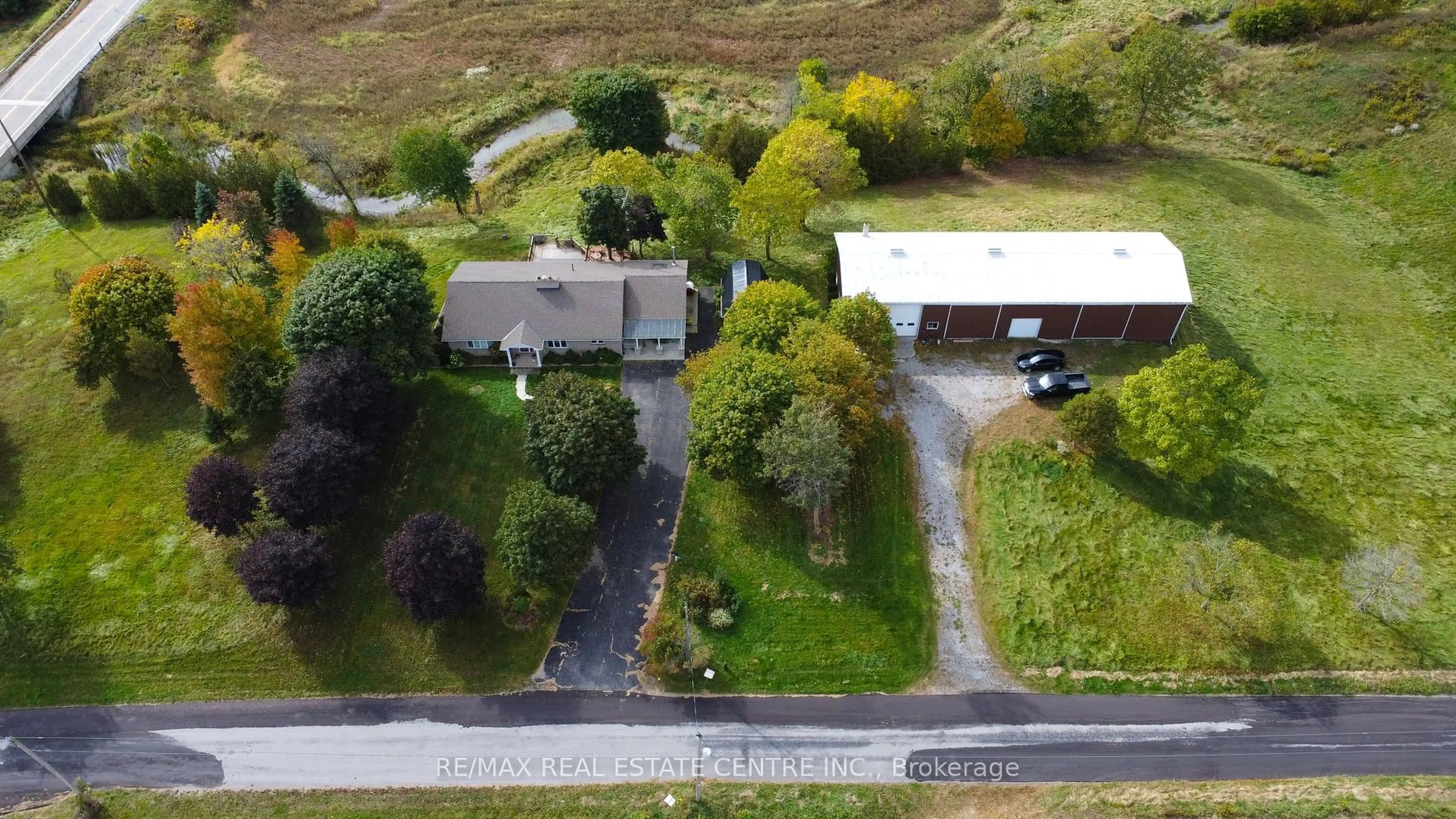A pic from outside/outdoor area/front of a property/back of a property/a pic from drone, street for 17 Cemetery Rd, Norfolk Ontario N0E 1Z0