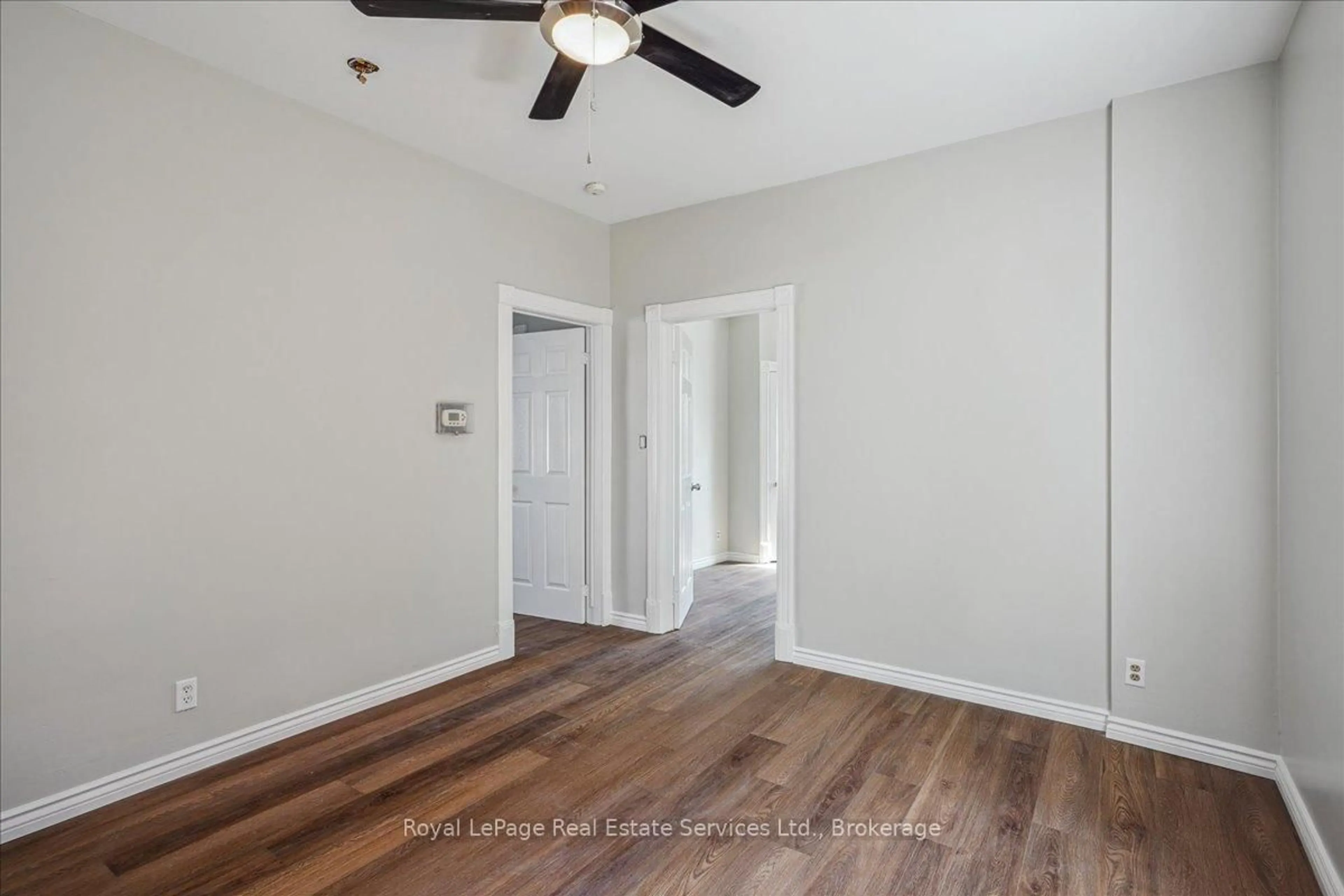 A pic of a room for 33 Rose Ave, Brantford Ontario N3S 2M3