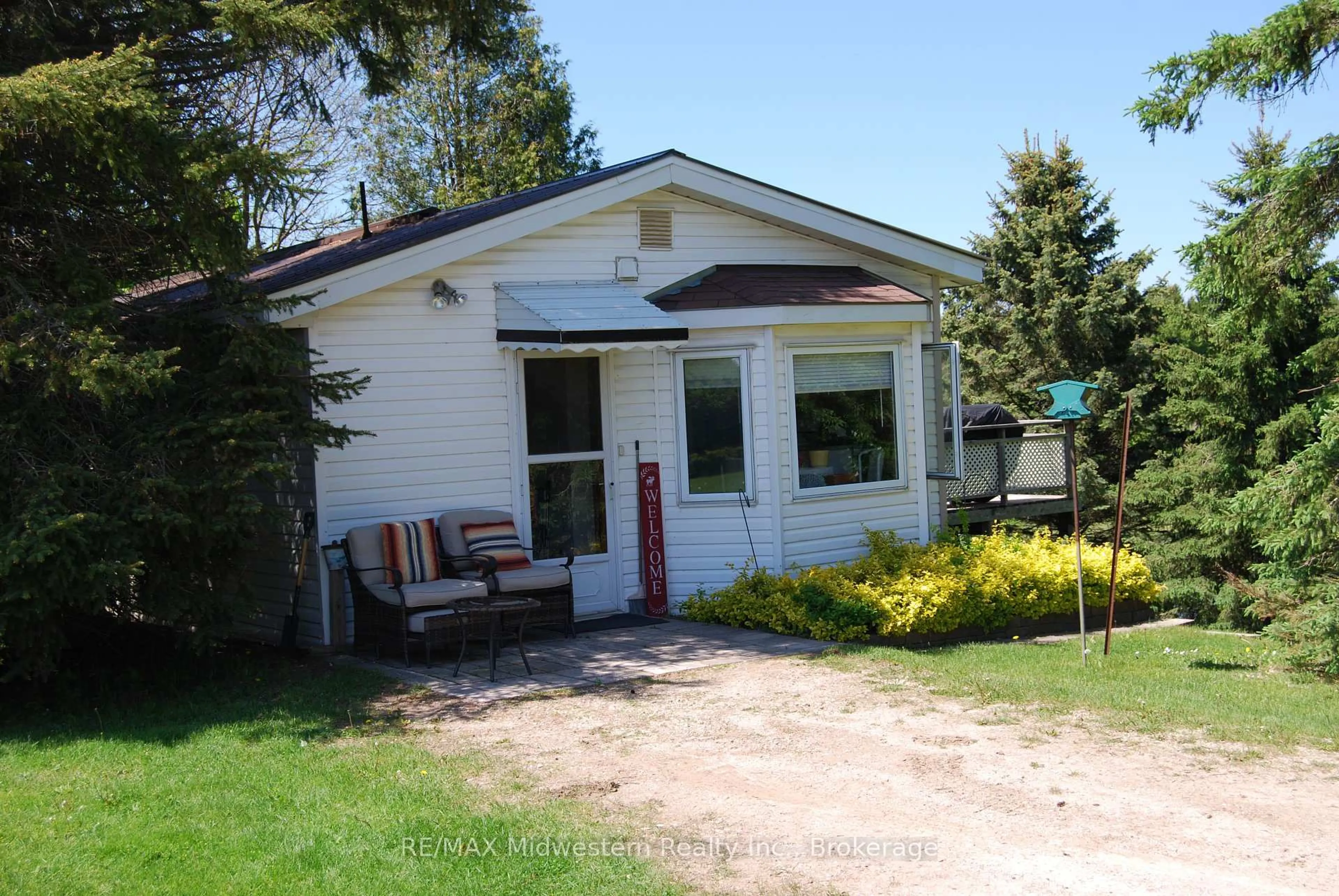 Unknown for 39668 Amberley Rd, North Huron Ontario N0G 2W0