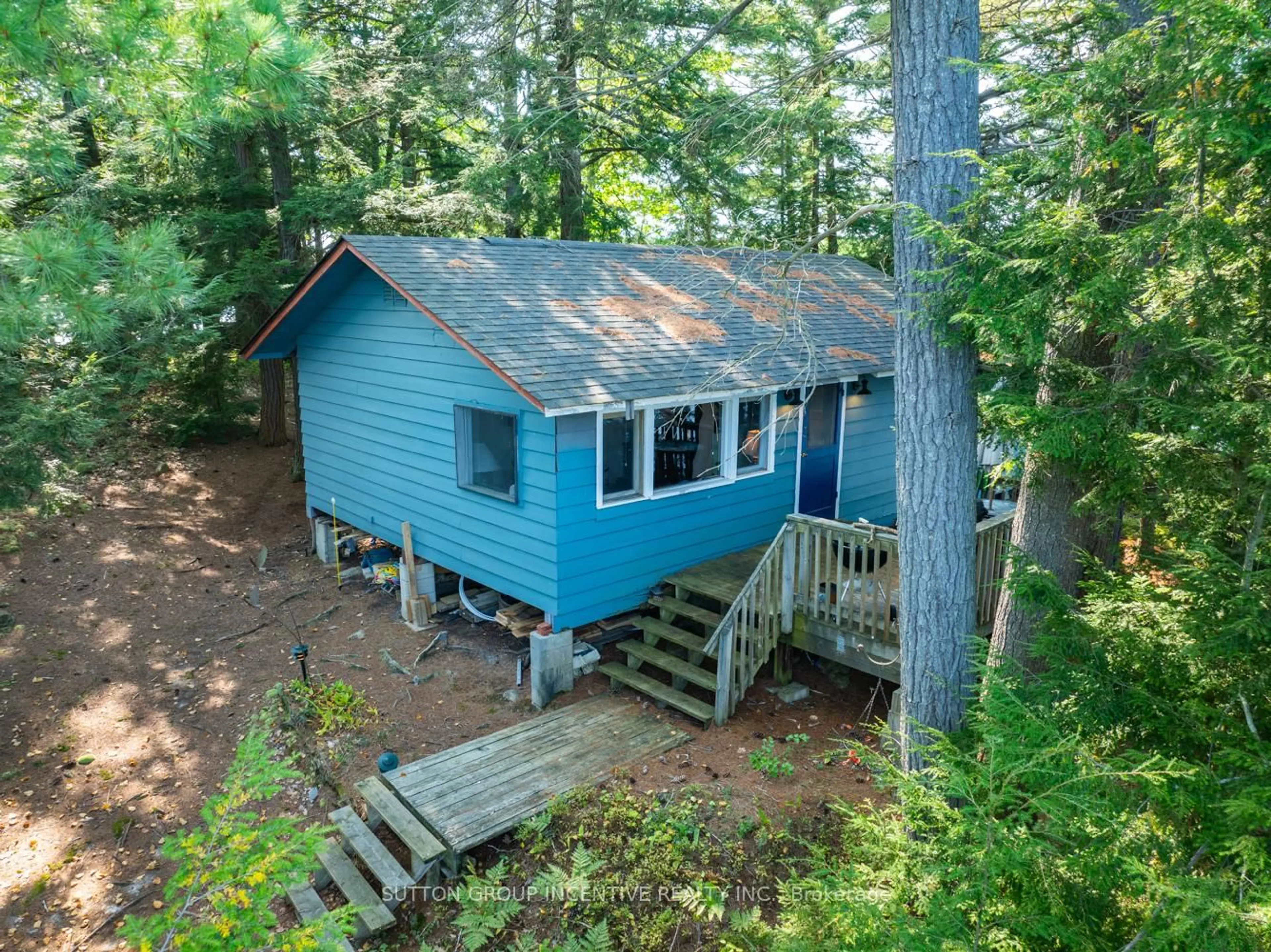A pic from outside/outdoor area/front of a property/back of a property/a pic from drone, water/lake/river/ocean view for 431 Healey Lake N/A, The Archipelago Ontario P0G 1G0