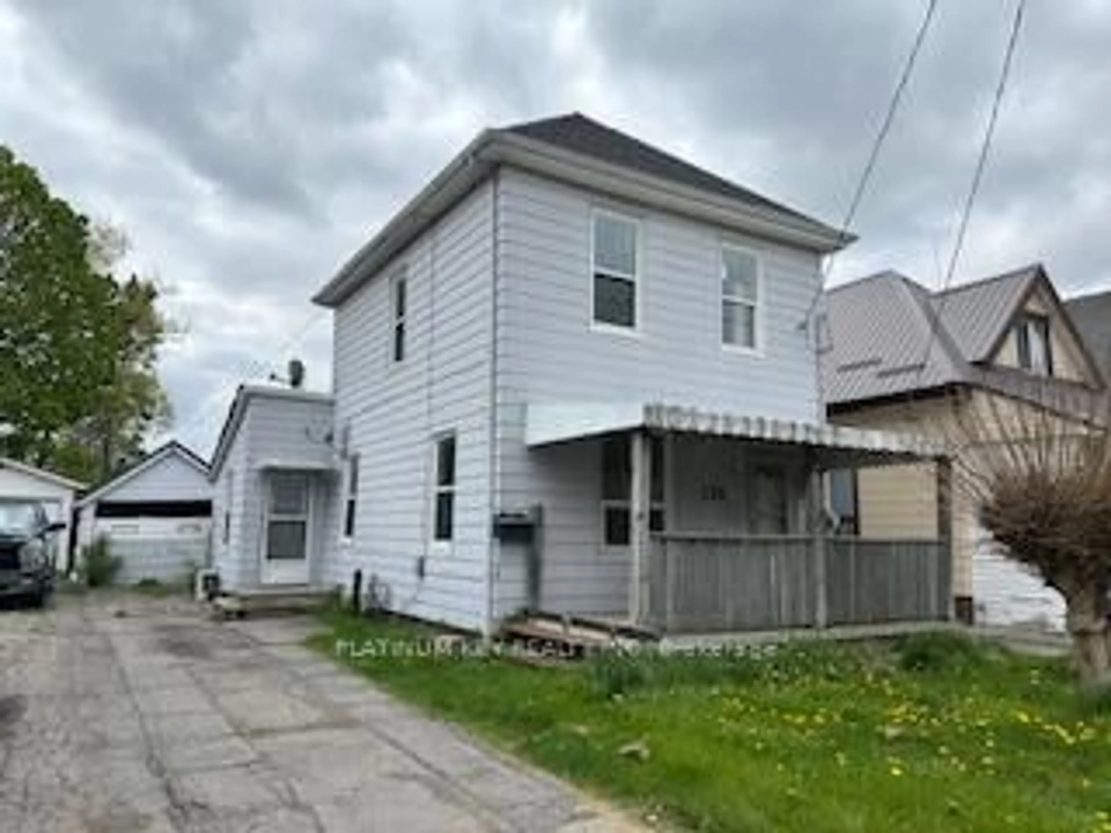 Unknown for 126 Manitoba St, St. Thomas Ontario N5P 3A4