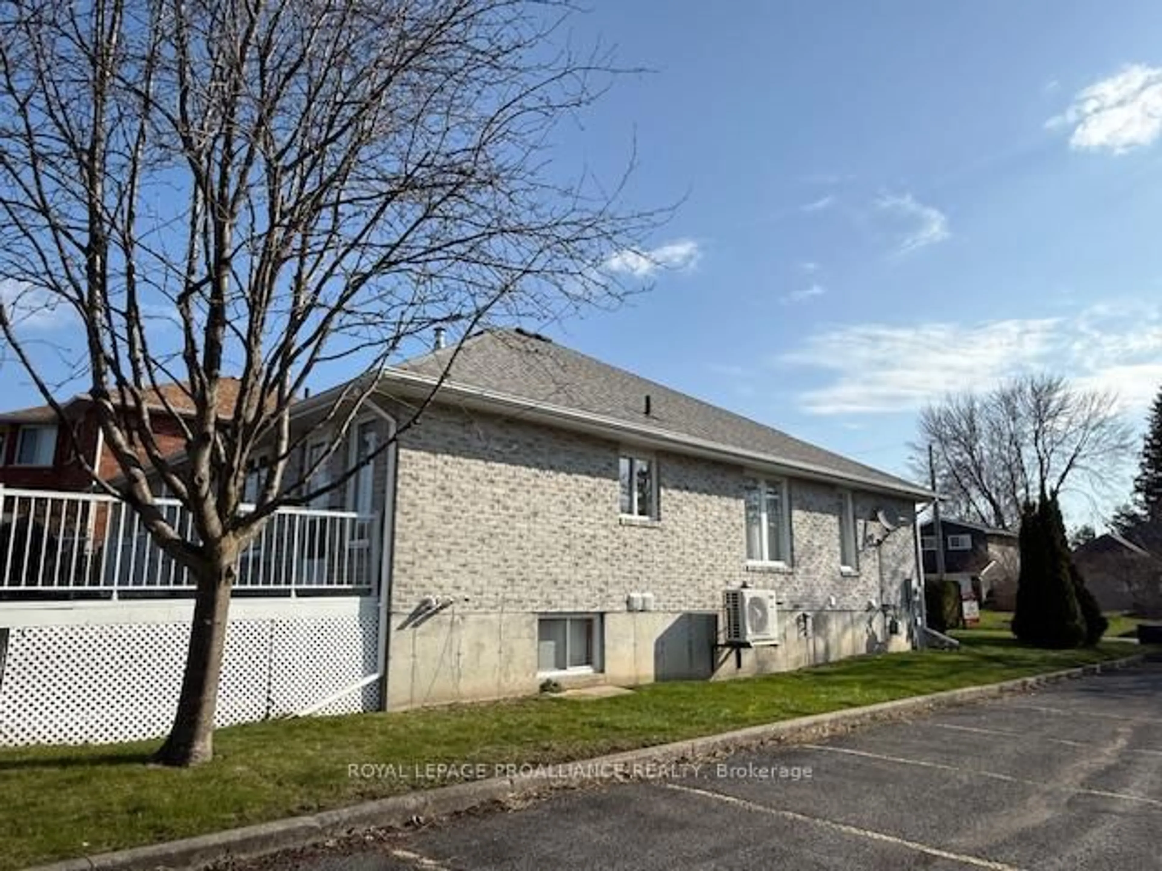 Unknown for 21 Grosvenor Dr, Belleville Ontario K8P 5K3