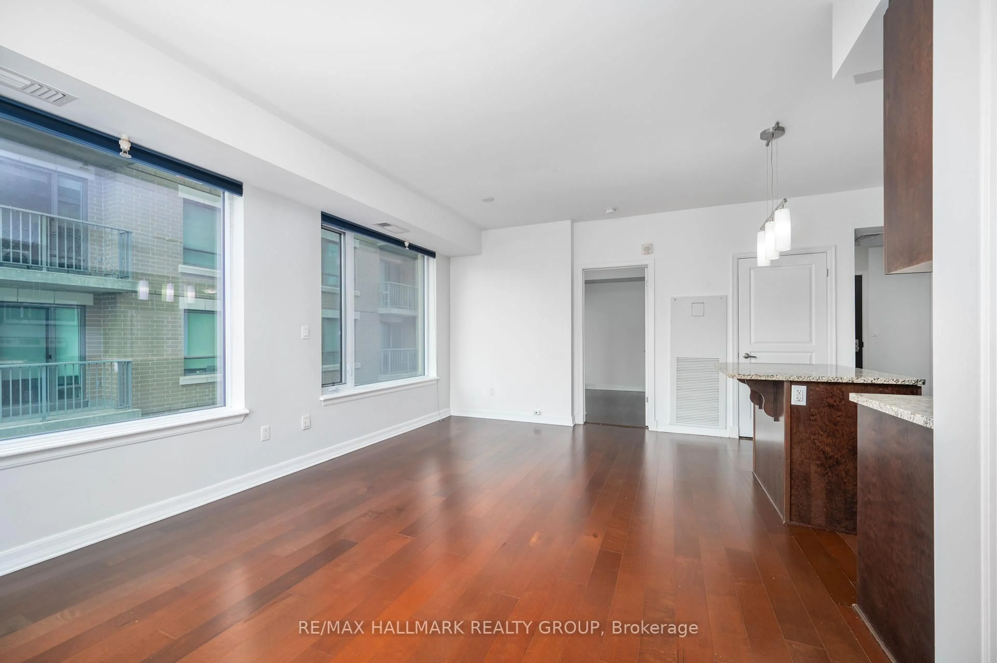 A pic of a room for 238 Besserer St #405, Ottawa Ontario K1N 6B1