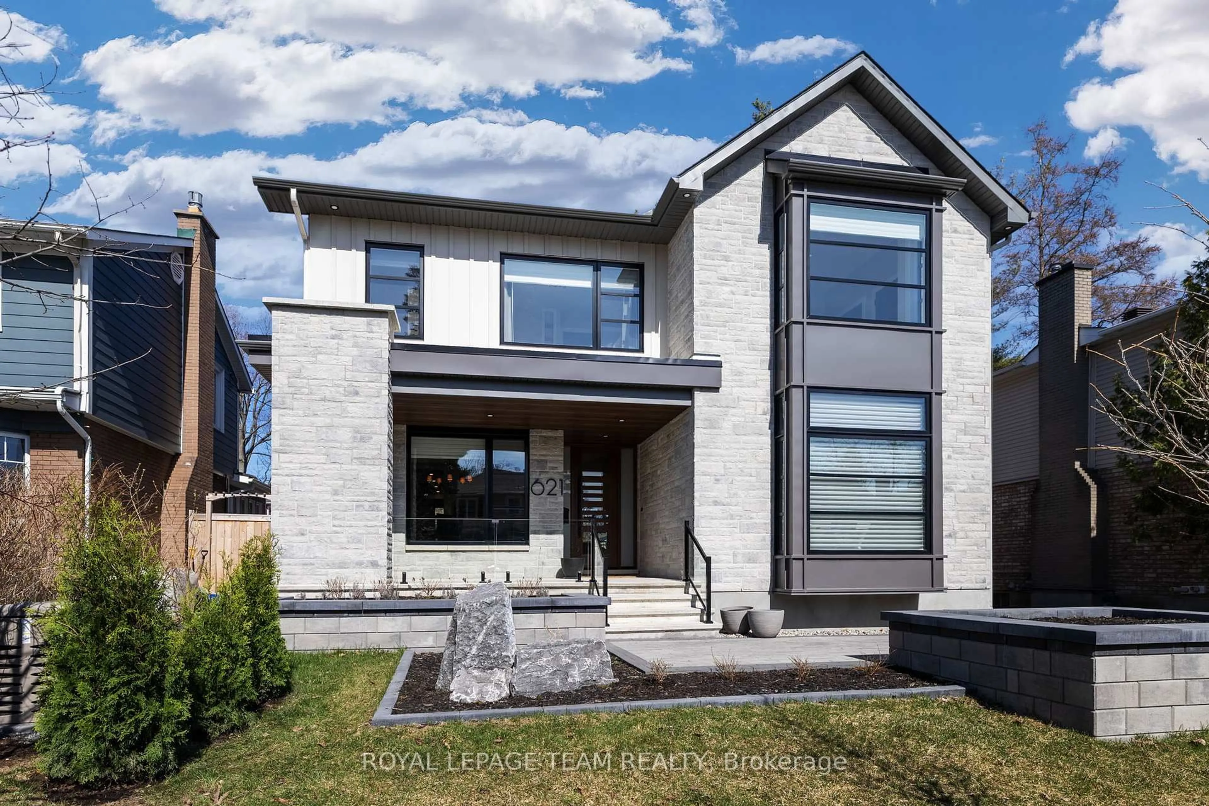 Home with brick exterior material, street for 621 Gainsborough Ave, Ottawa Ontario K2A 2Y7