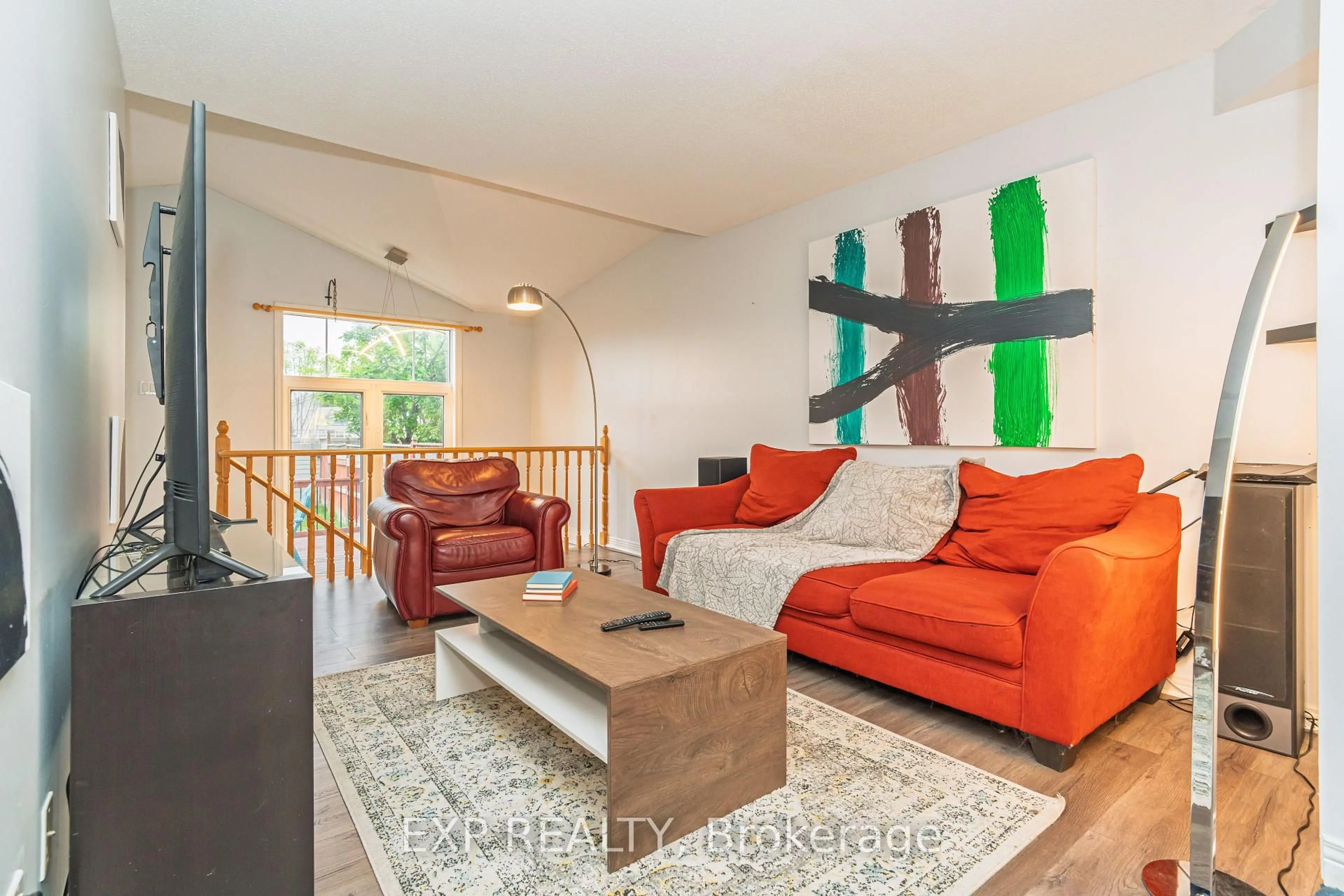 Living room with furniture, unknown for 939 MARKWICK Cres, Ottawa Ontario K4A 4J1