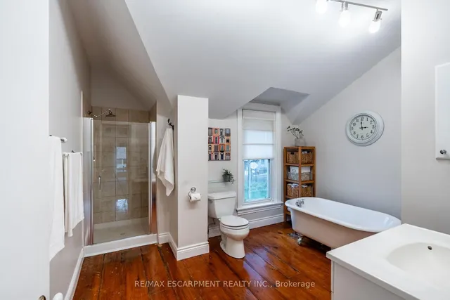 Additional property image - 43 OXFORD St