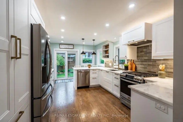 Additional property image - 43 OXFORD St