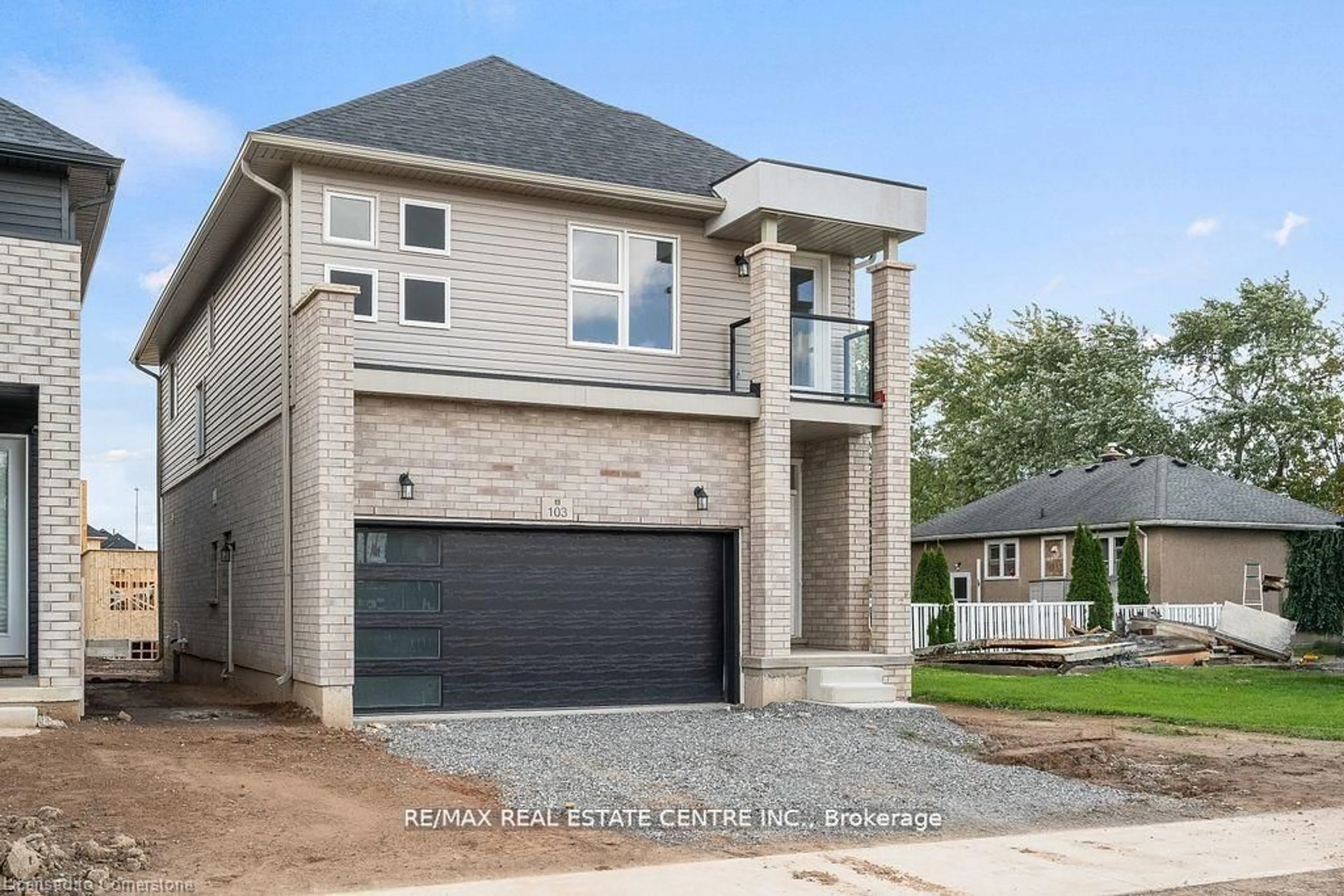 Home with brick exterior material, street for 103 Mclaughlin St, Welland Ontario L3B 0J9