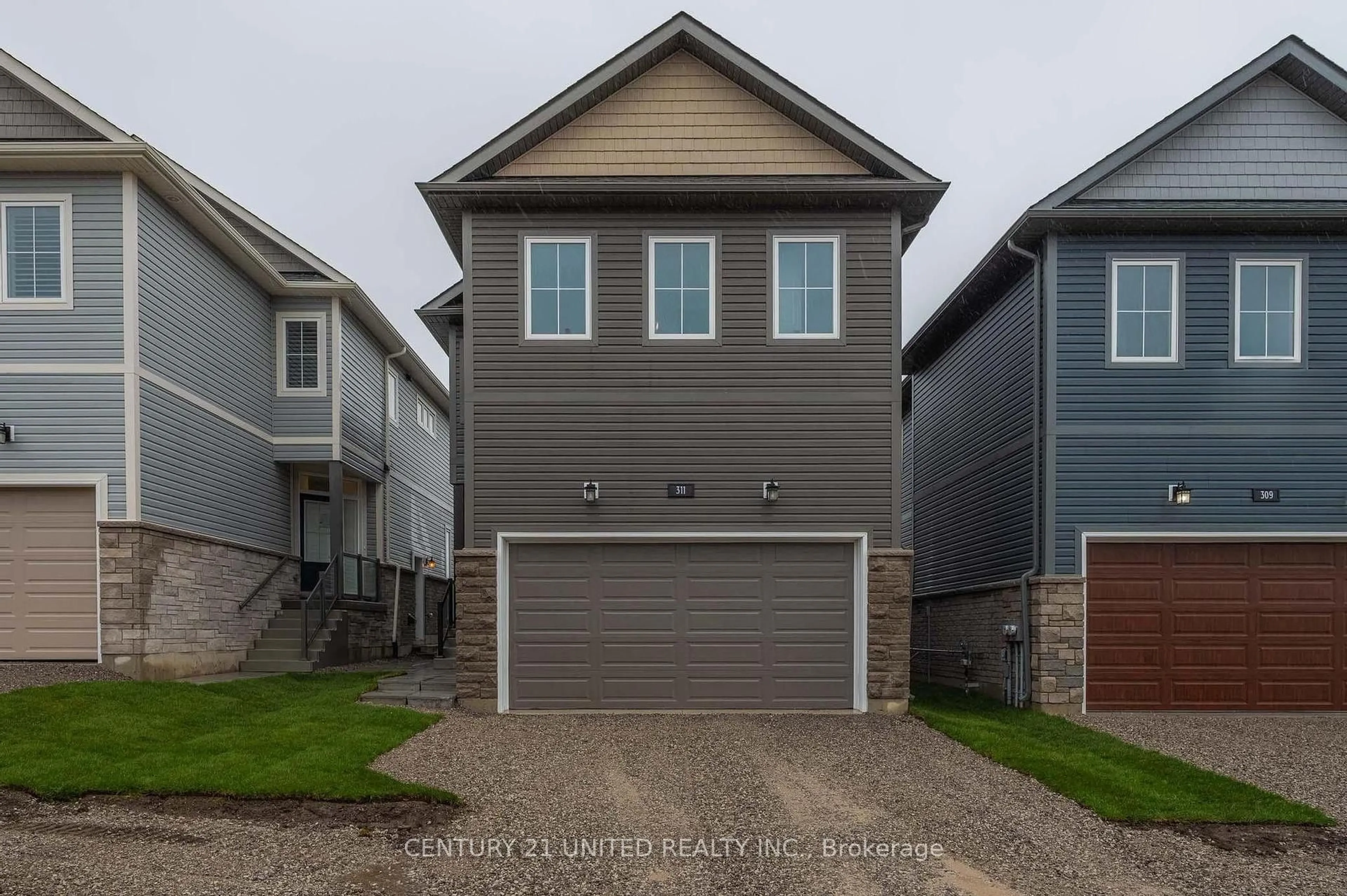 Home with vinyl exterior material, street for 311 Mullighan Gdns, Peterborough North Ontario K9K 0H2