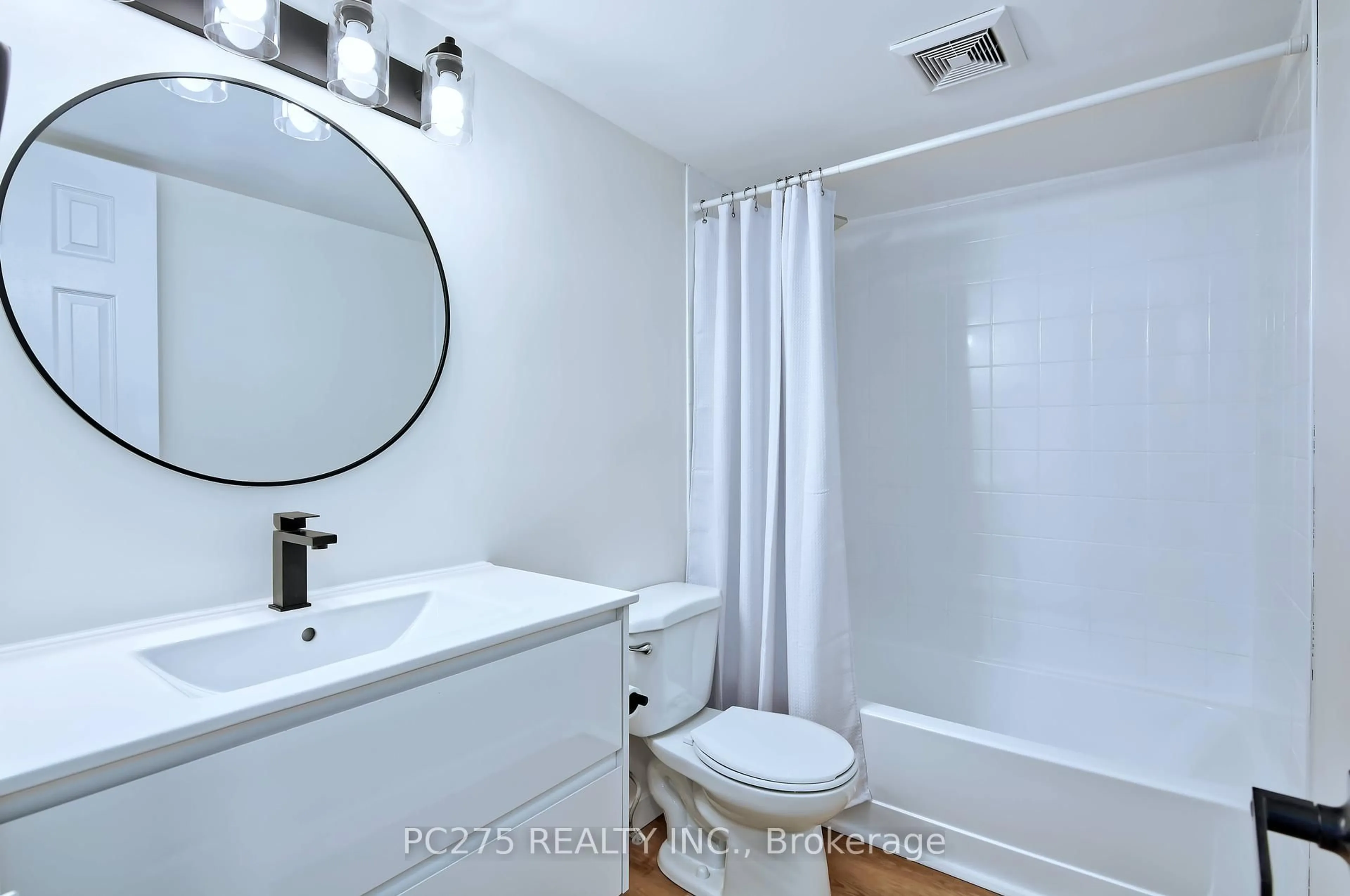 Standard bathroom, unknown for 323 Colborne St #2305, London East Ontario N6B 3N8