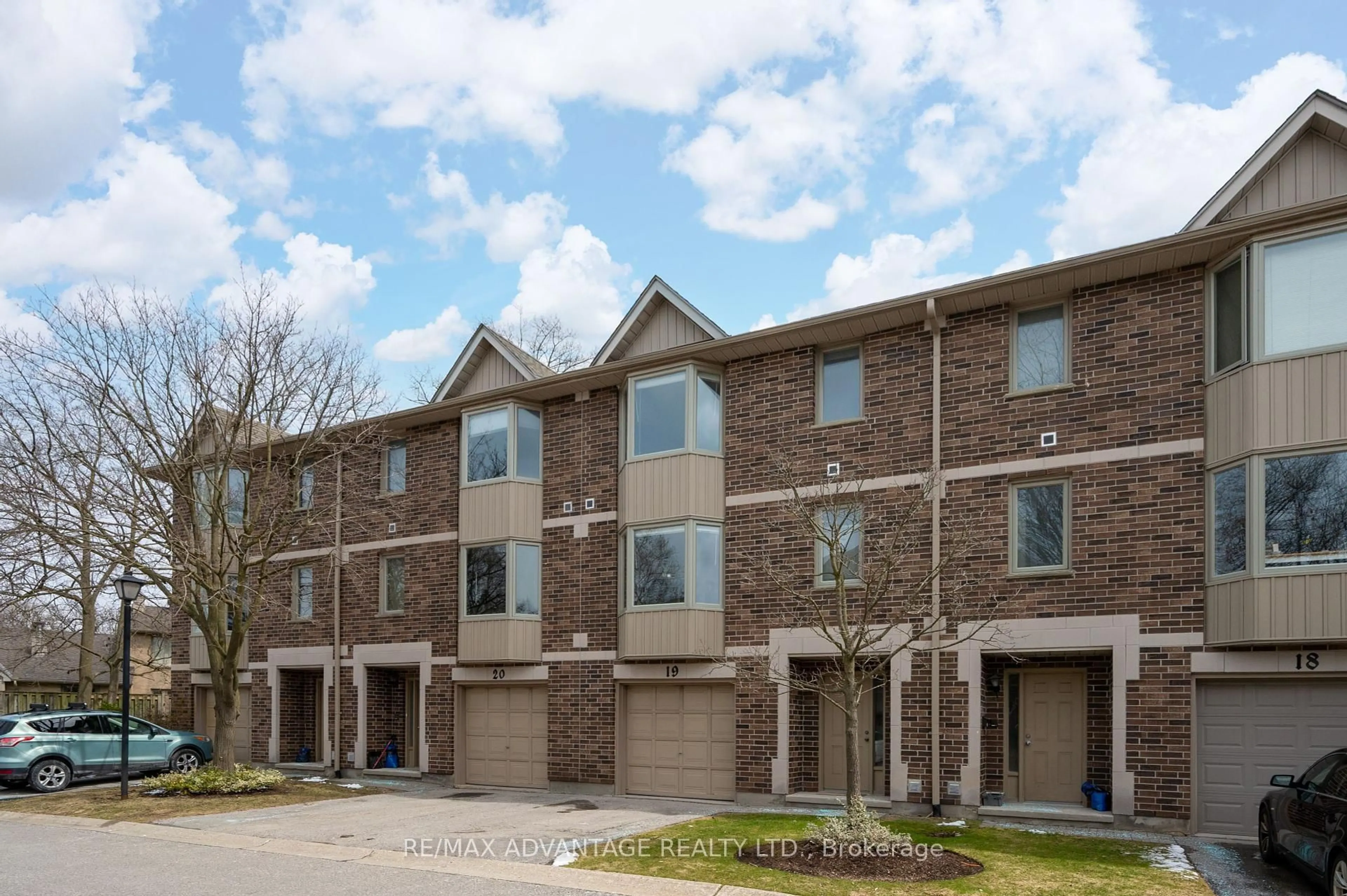 Home with brick exterior material, street for 1548 Richmond St #19, London North Ontario N6G 4W8