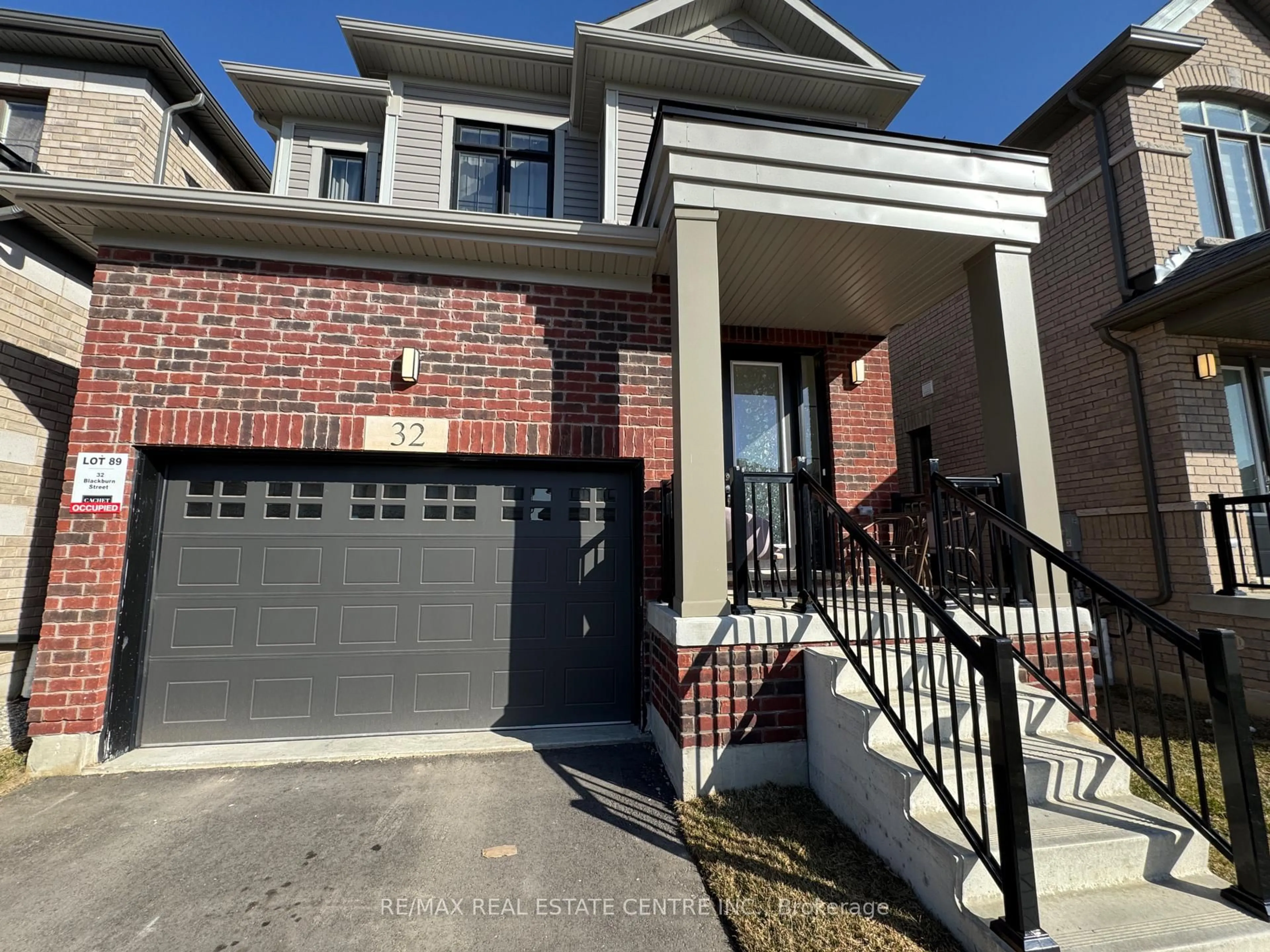 Home with brick exterior material, street for 32 Blackburn St, Cambridge Ontario N1S 0E1