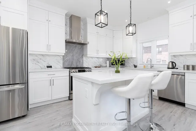 Additional property image - 388 Klein Circ