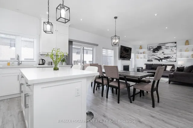 Additional property image - 388 Klein Circ