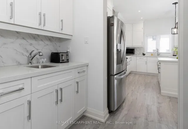 Additional property image - 388 Klein Circ