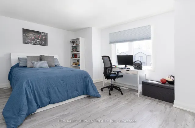 Additional property image - 388 Klein Circ