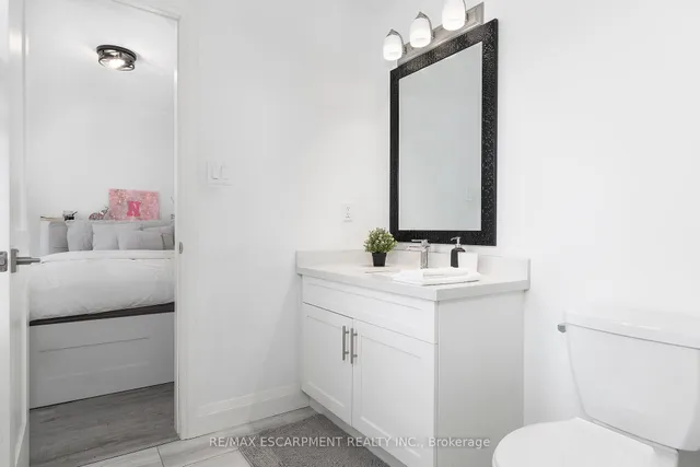 Additional property image - 388 Klein Circ