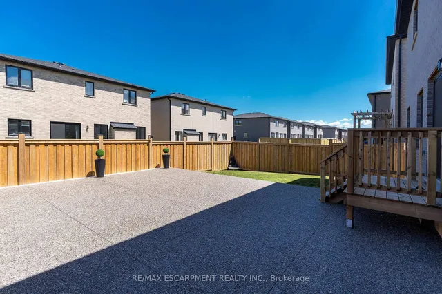Additional property image - 388 Klein Circ