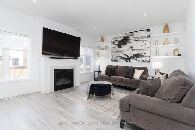 Additional property image - 388 Klein Circ