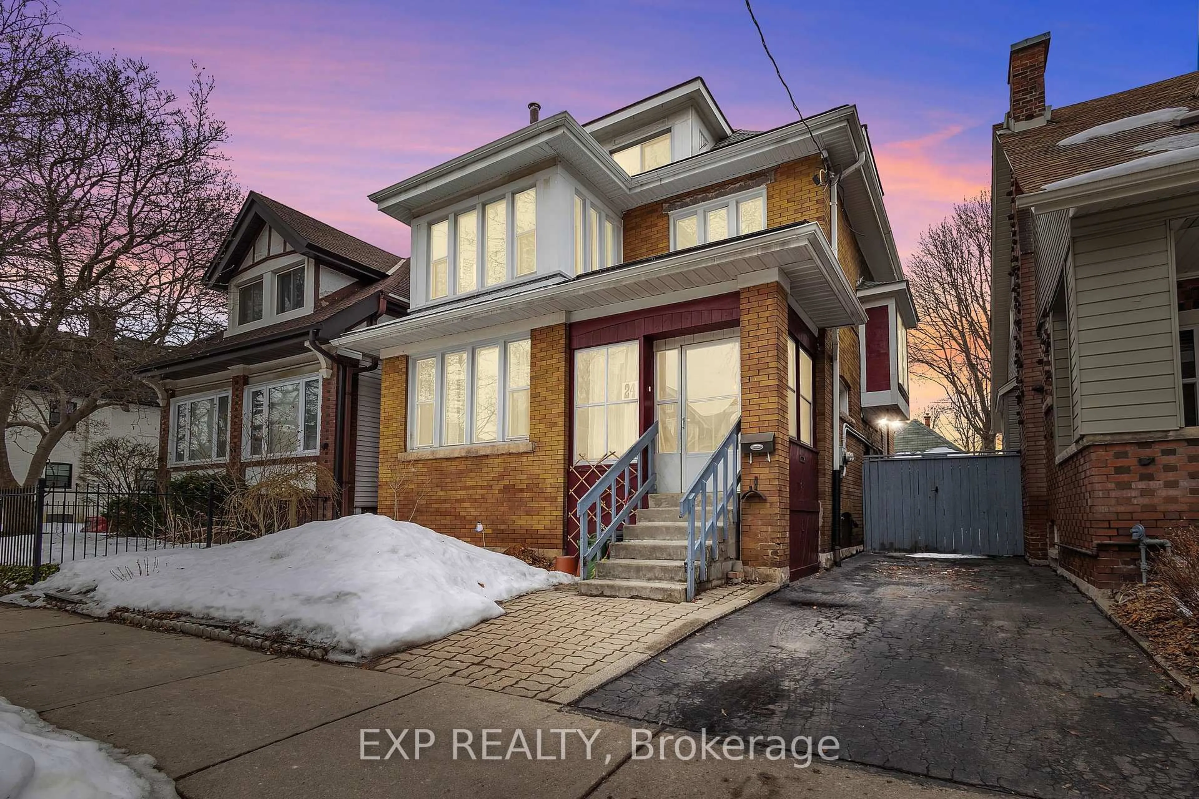 Unknown for 24 Burris St, Hamilton Ontario L8M 2J2
