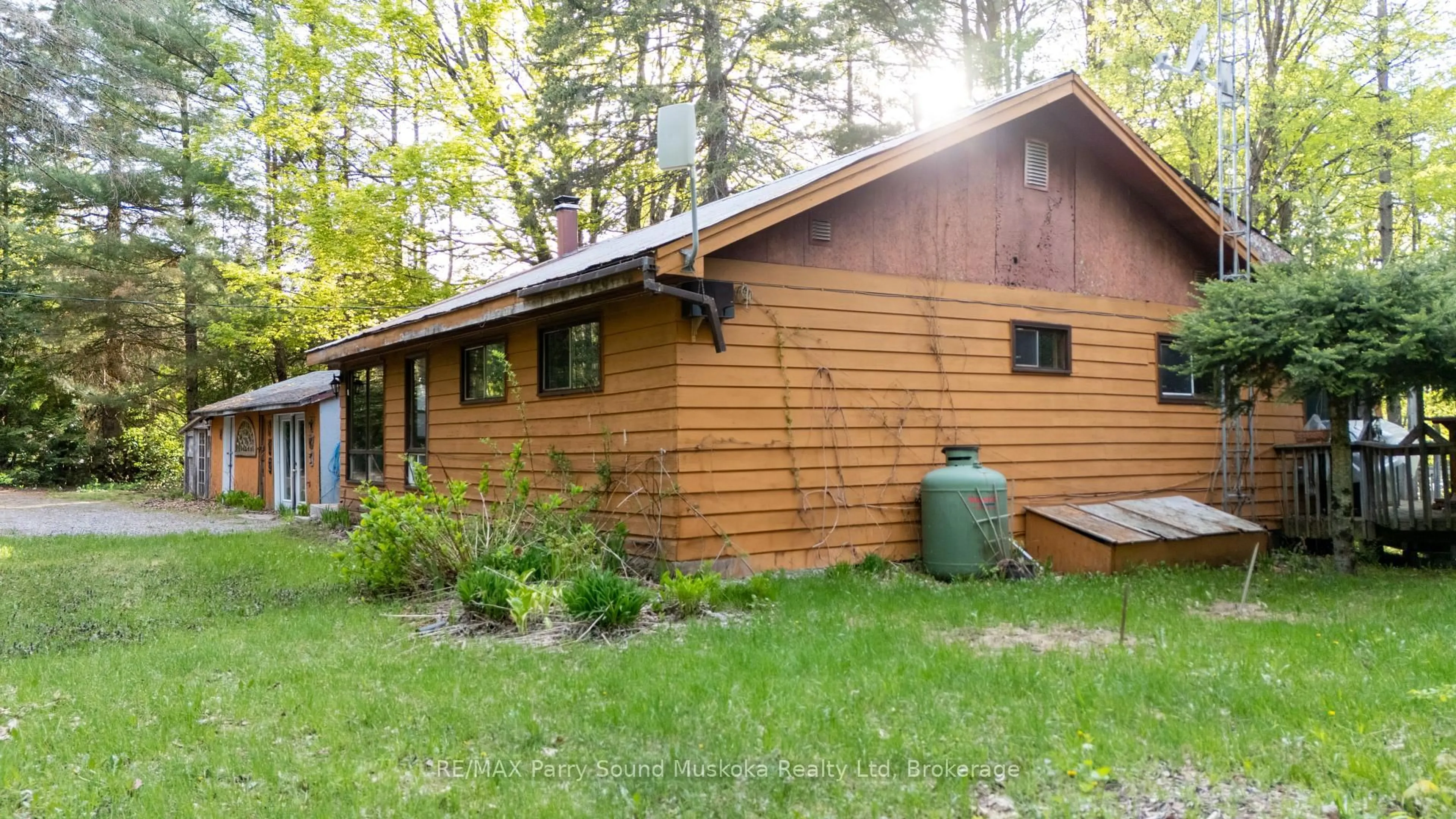 Unknown for 82 Bradley Rd, Seguin Ontario P2A 2W9