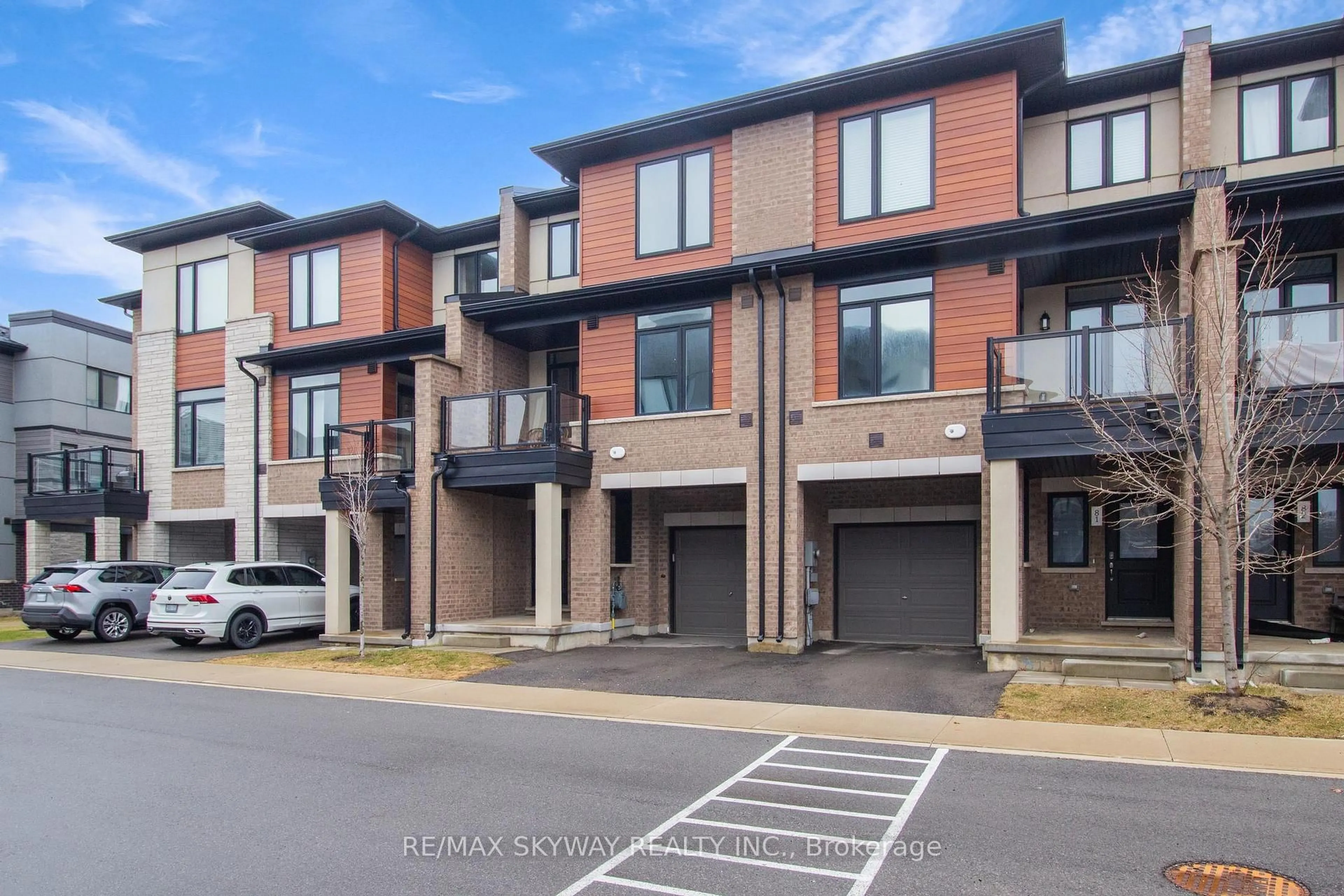 A pic from outside/outdoor area/front of a property/back of a property/a pic from drone, street for 590 North Service Rd #80, Hamilton Ontario L8E 0K5