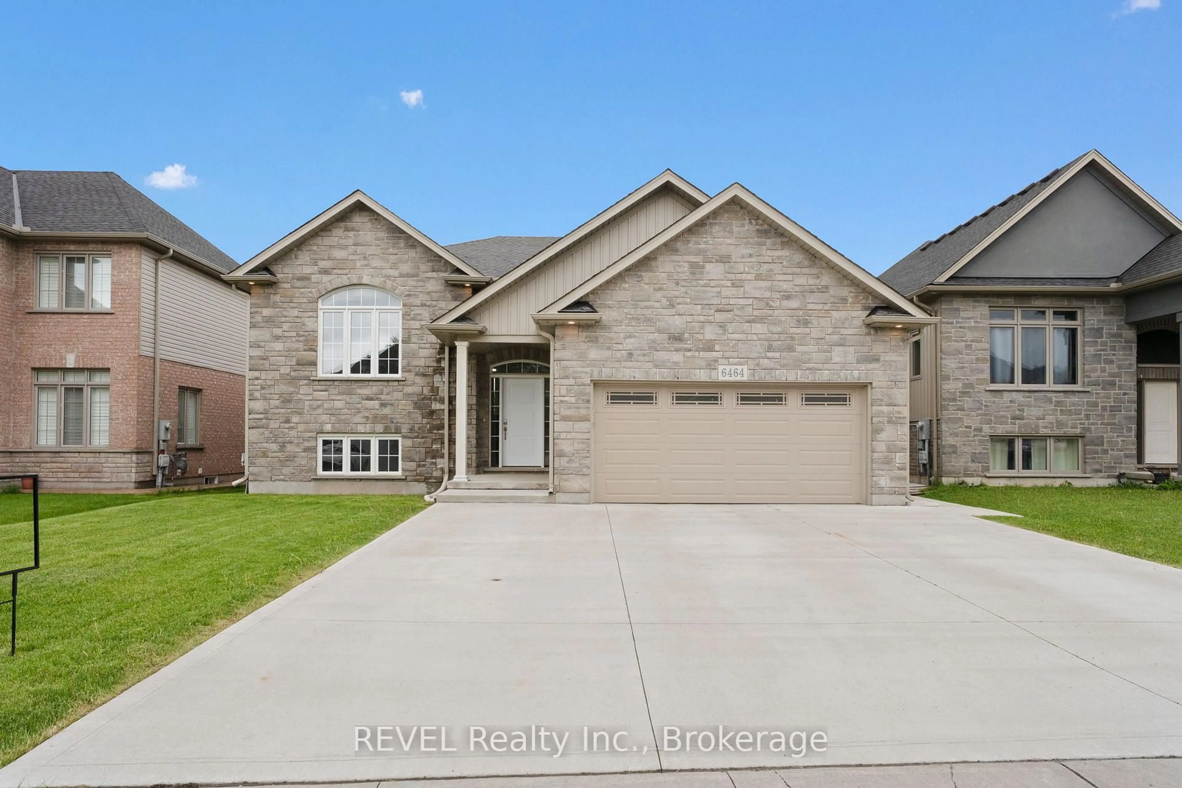 Home with brick exterior material, street for 6464 Sam Iorfida Dr, Niagara Falls Ontario L2G 0H5