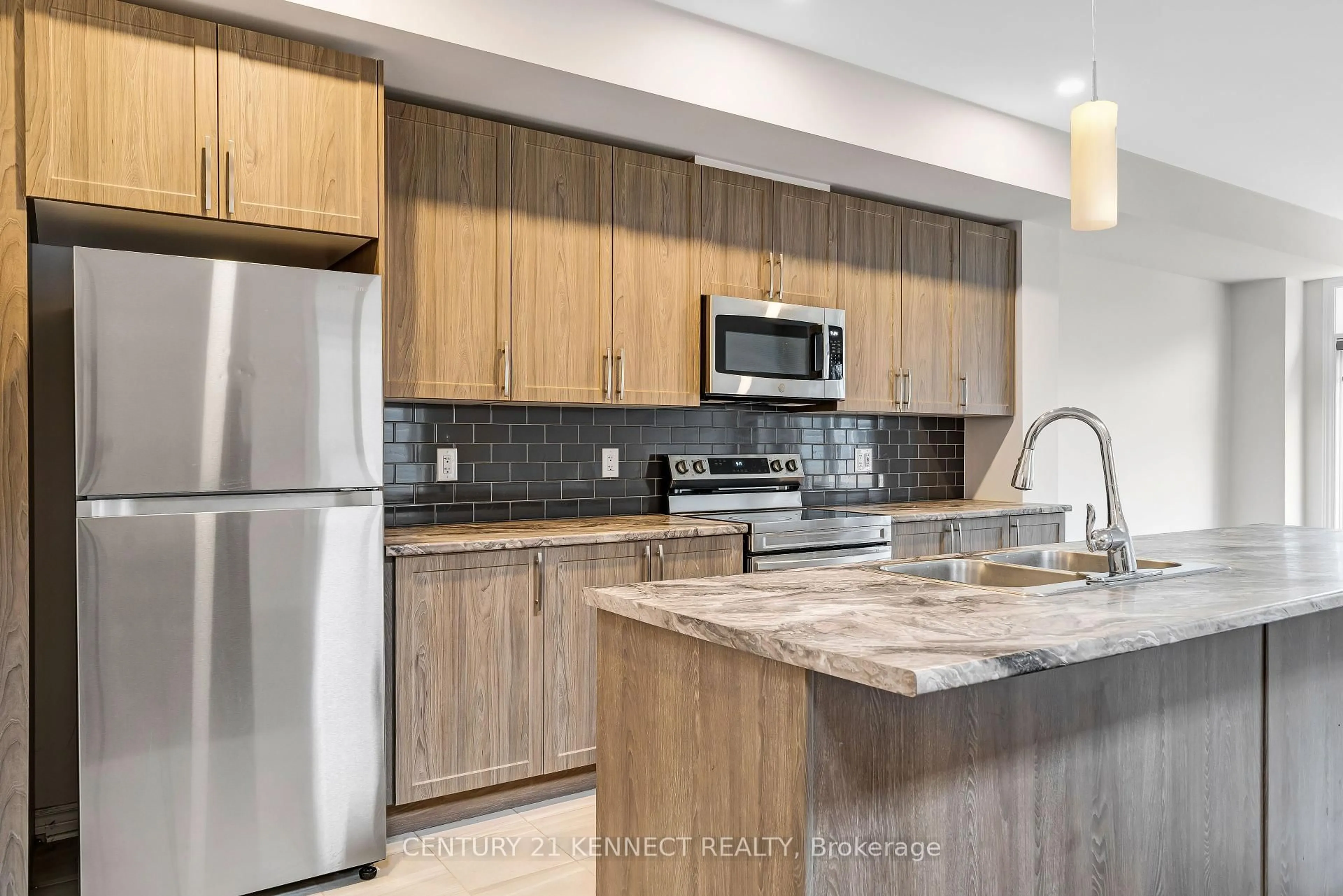 Unknown for 324 Ventoux Ave, Orleans Ontario K4A 5L6