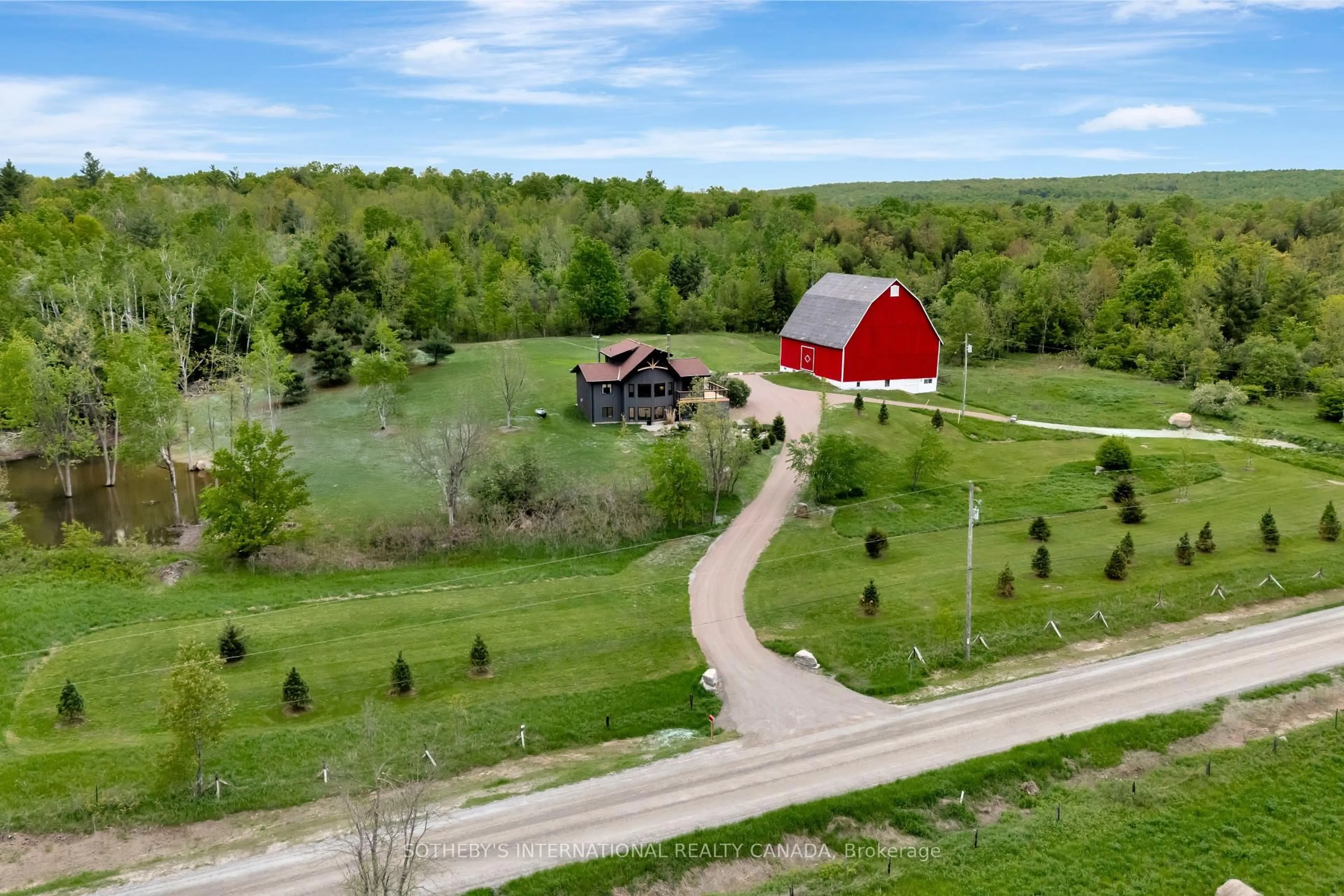 A pic from outside/outdoor area/front of a property/back of a property/a pic from drone, unknown for 2965 Centre Line Rd, Limoges Ontario K0K 2M0