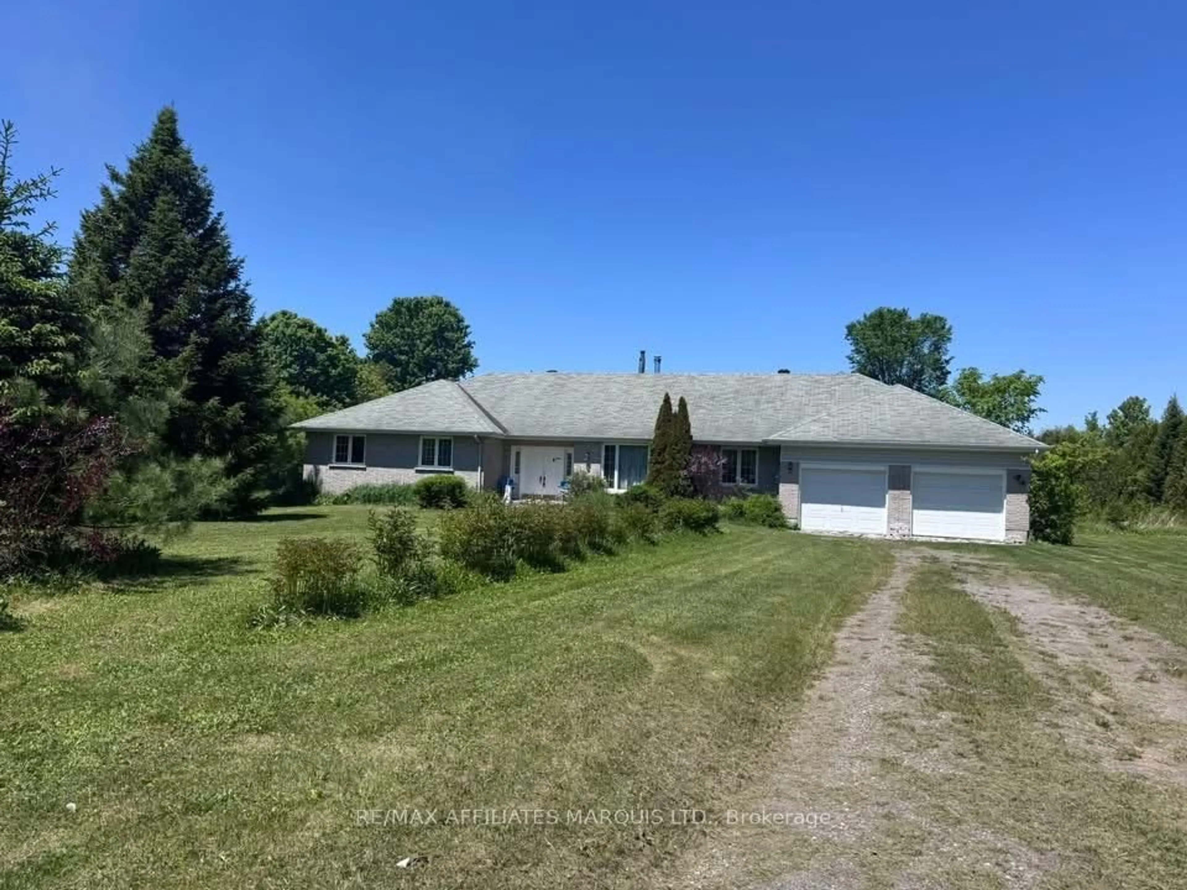 A pic from outside/outdoor area/front of a property/back of a property/a pic from drone, street for 18943 Neville Rd, South Glengarry Ontario K0C 1S0