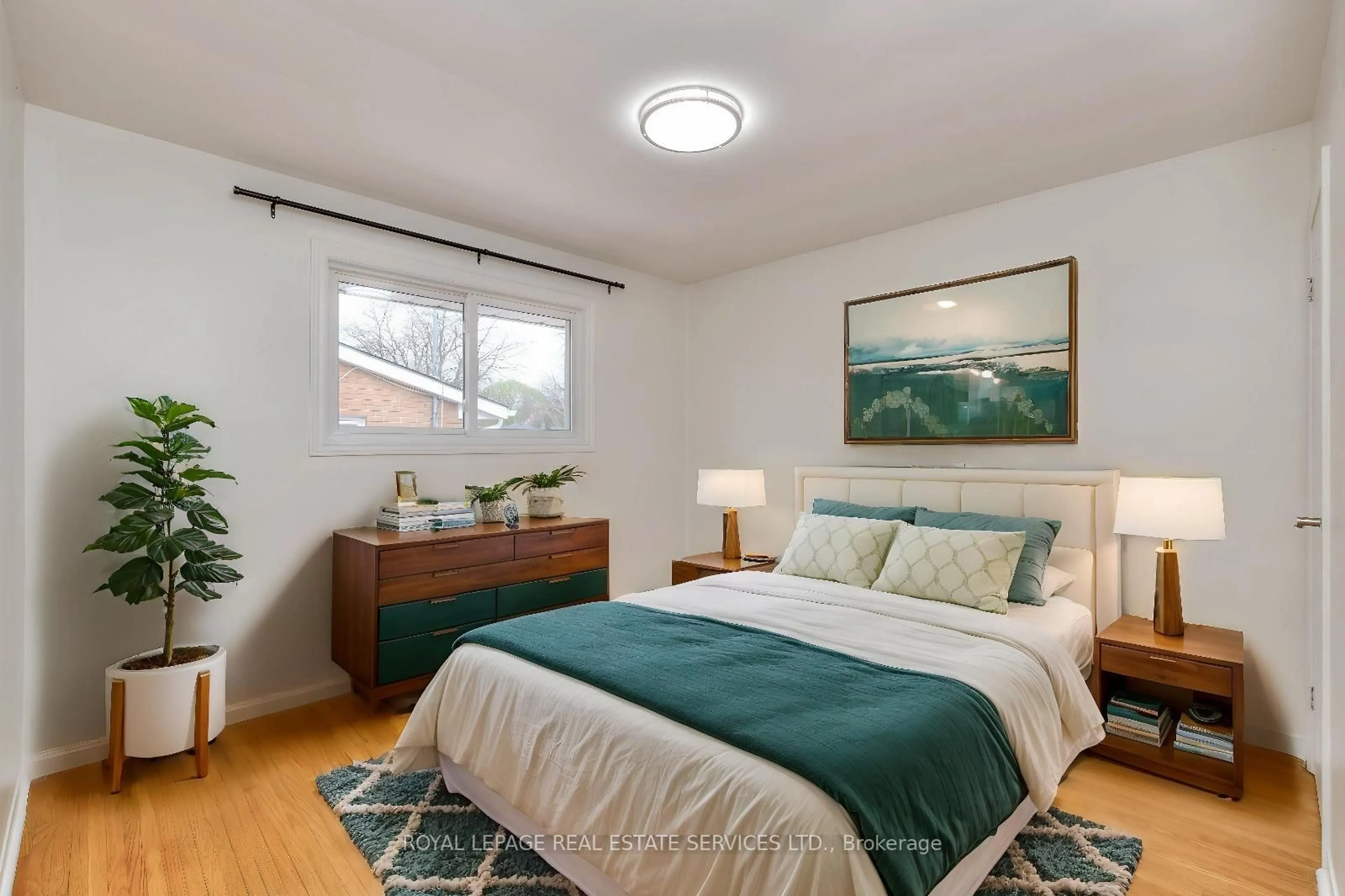 Bedroom with bed, unknown for 484 Speedvale Ave, Guelph Ontario N1E 1P2