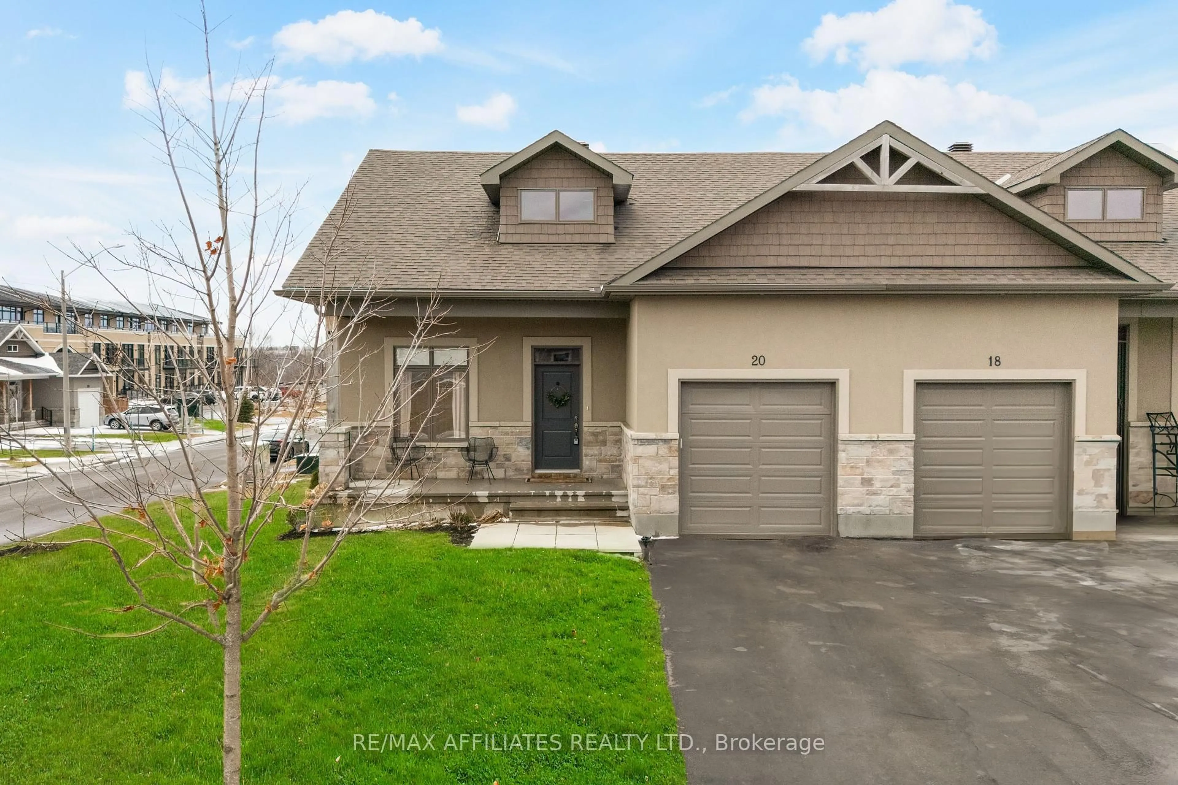 Home with vinyl exterior material, street for 20 Elmer West St, Almonte Ontario K0A 1A0