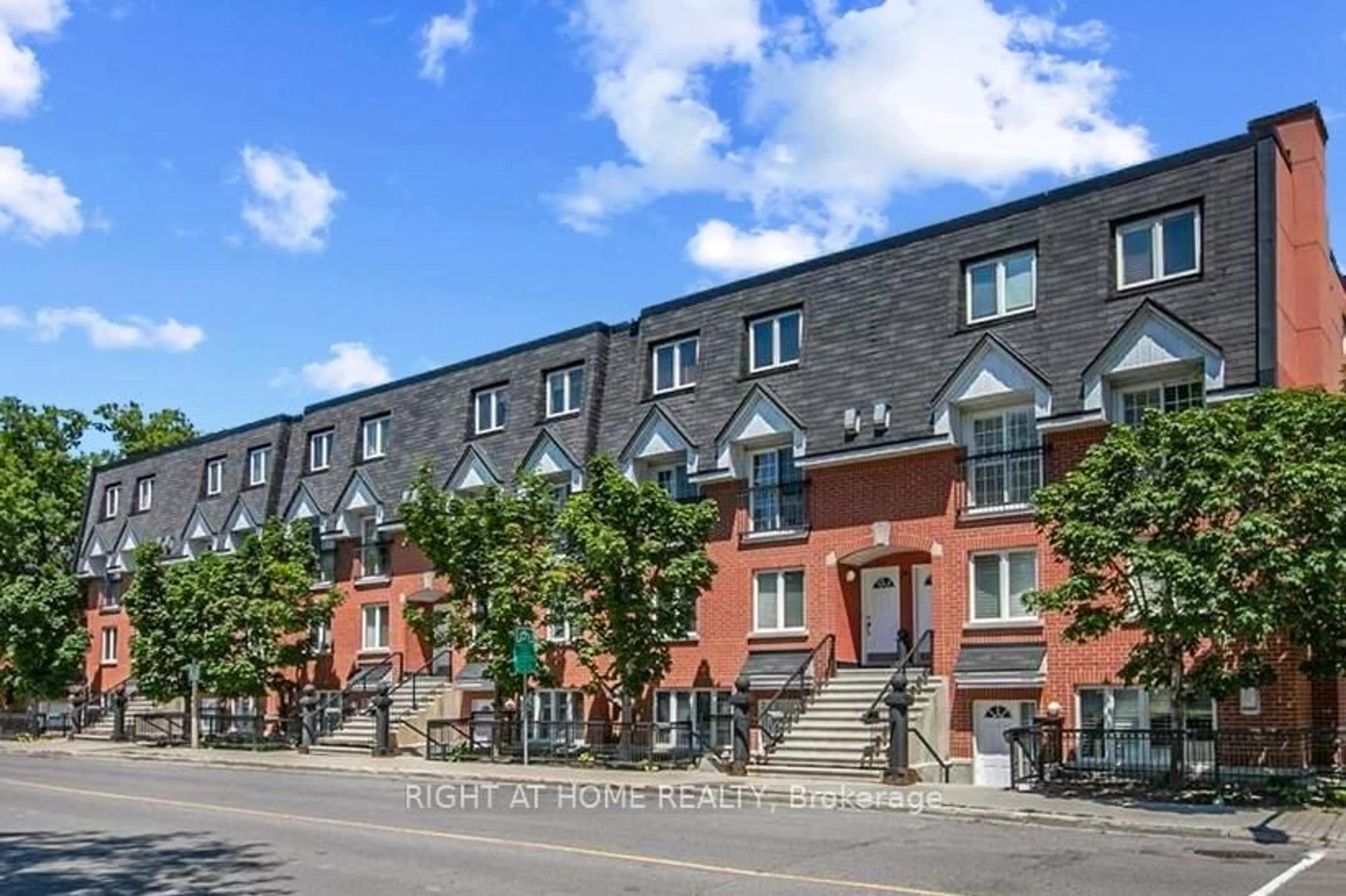 Unknown for 313 St Patrick St ##H, Ottawa Ontario K1N 5K6